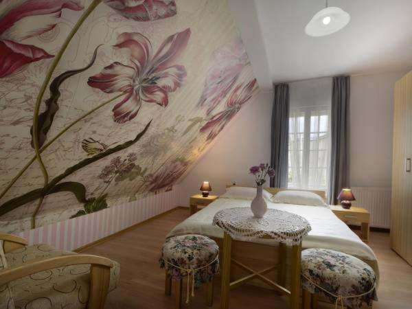 Deluxe Double Room with Extra Bed photo 1