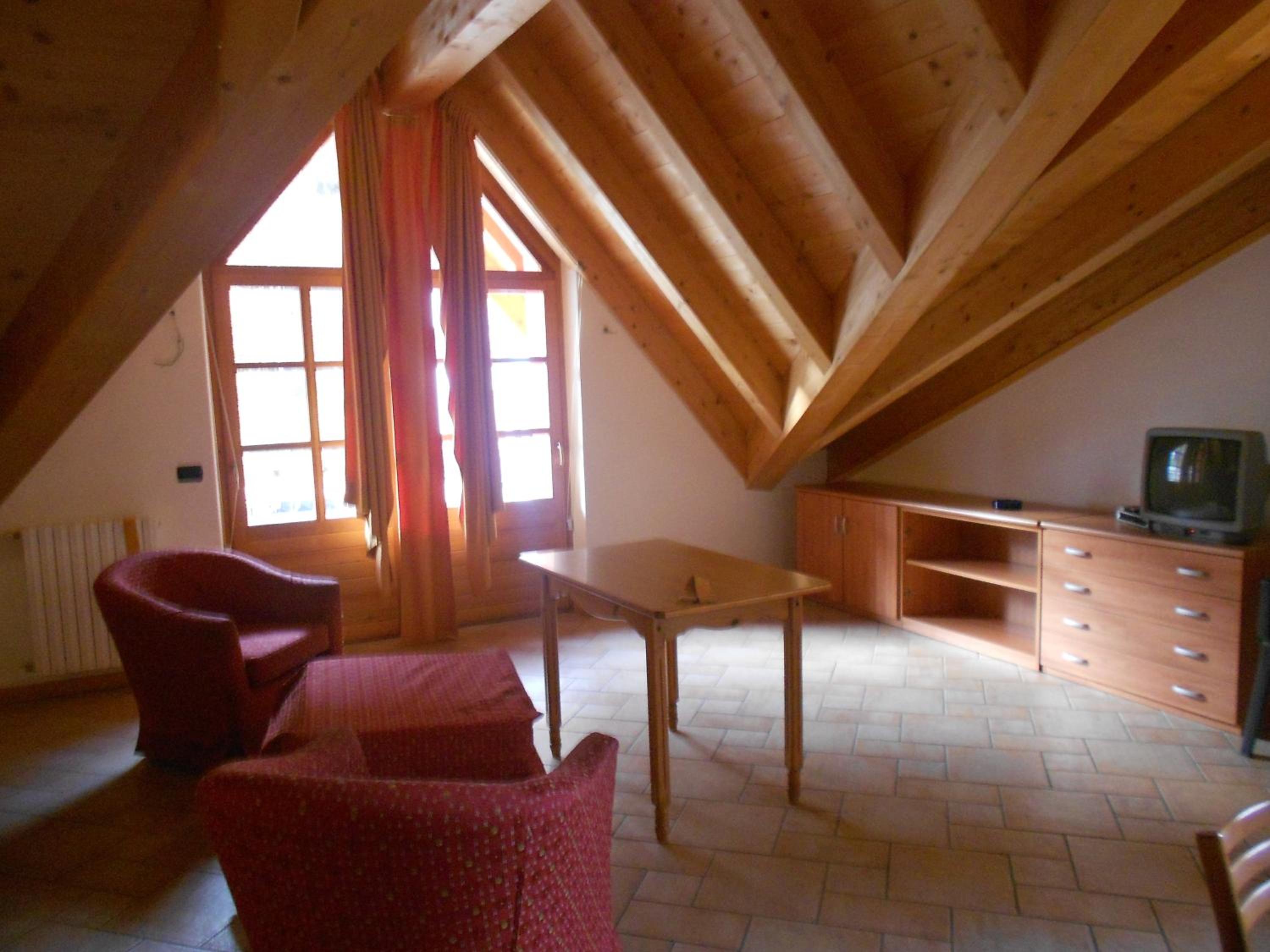 Two-Bedroom Apartment (6 Adults) - Attic