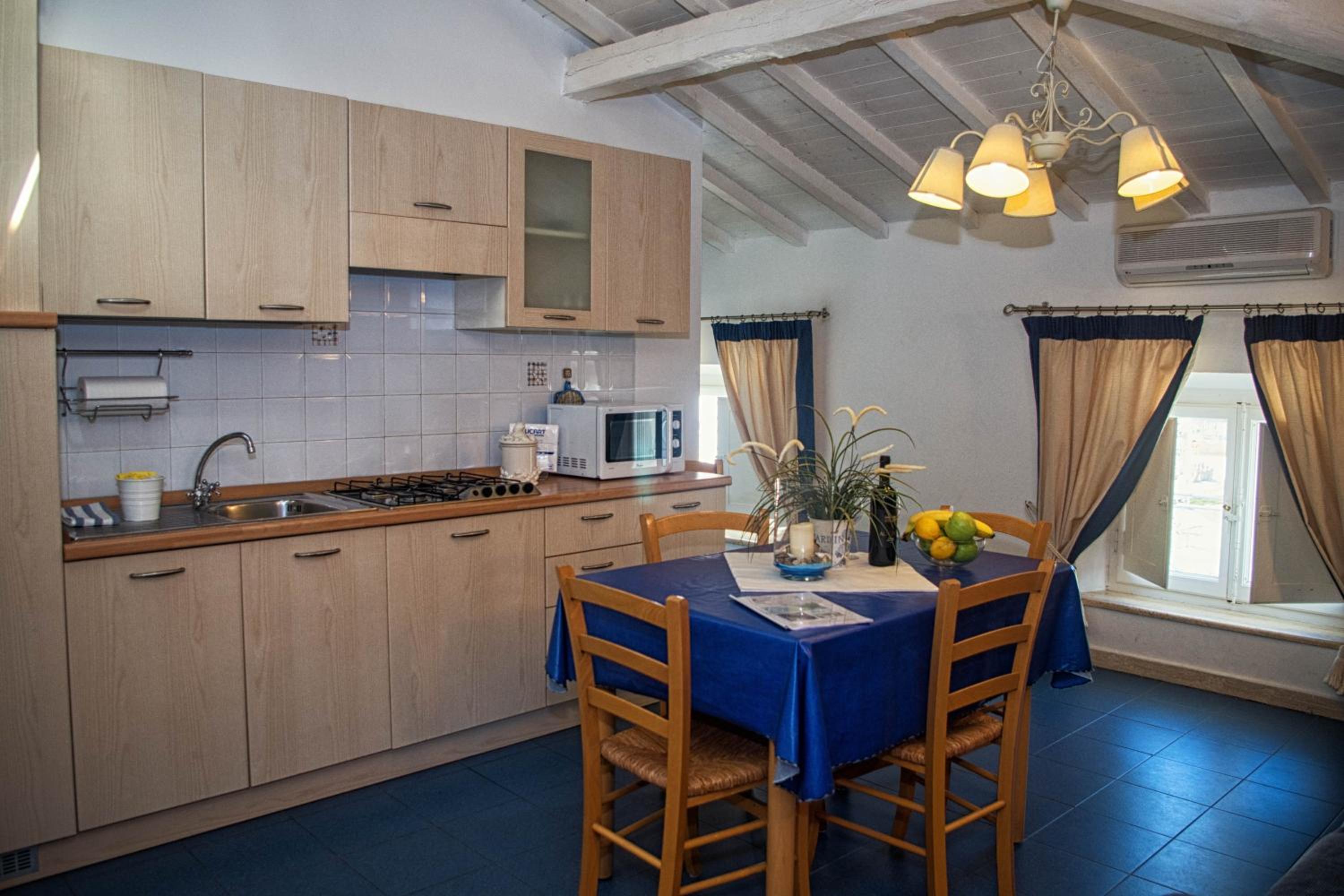 Two-Bedroom Apartment - Photo 4