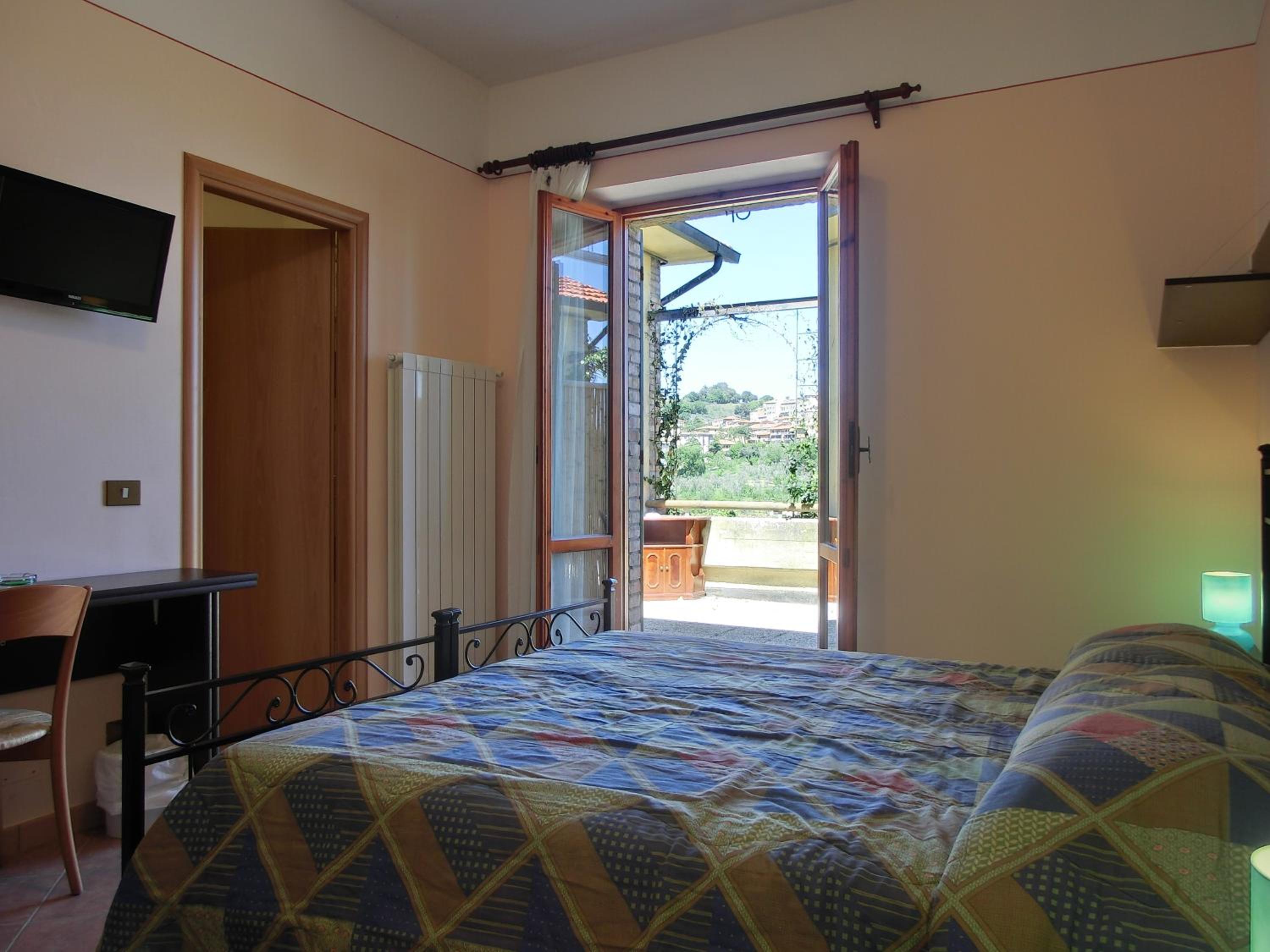Triple Room with Terrace photo 1