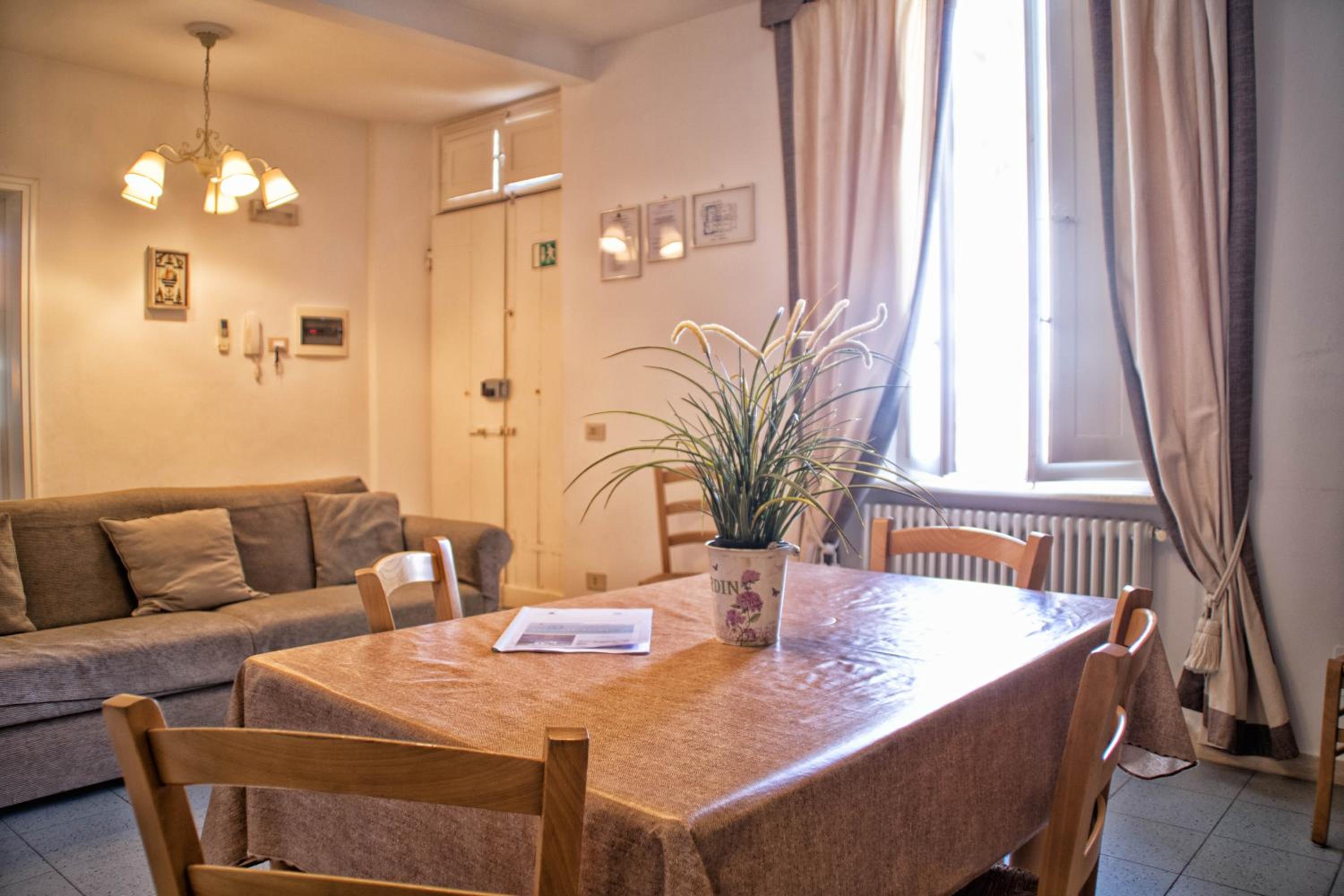 Two-Bedroom Apartment - Photo 24