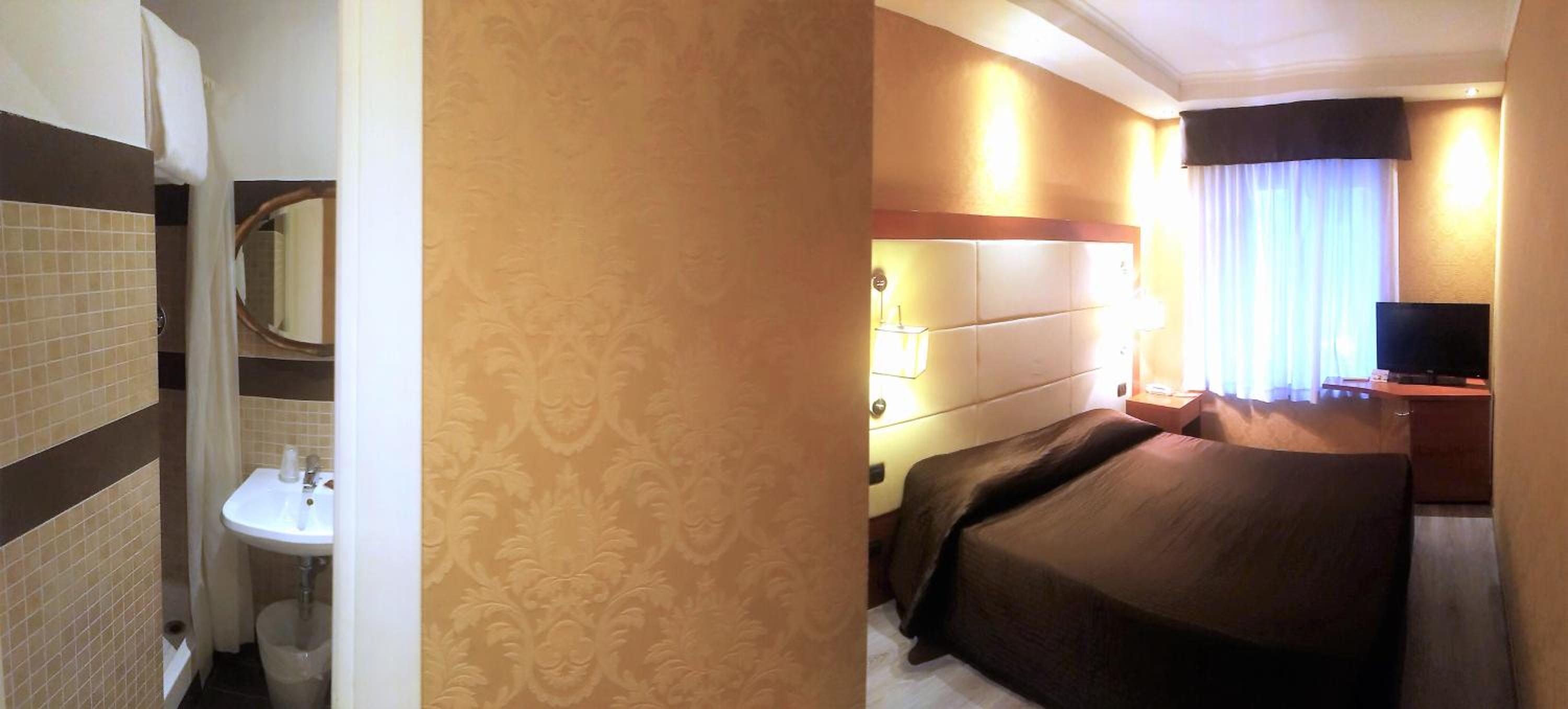 Standard Triple Room photo 2