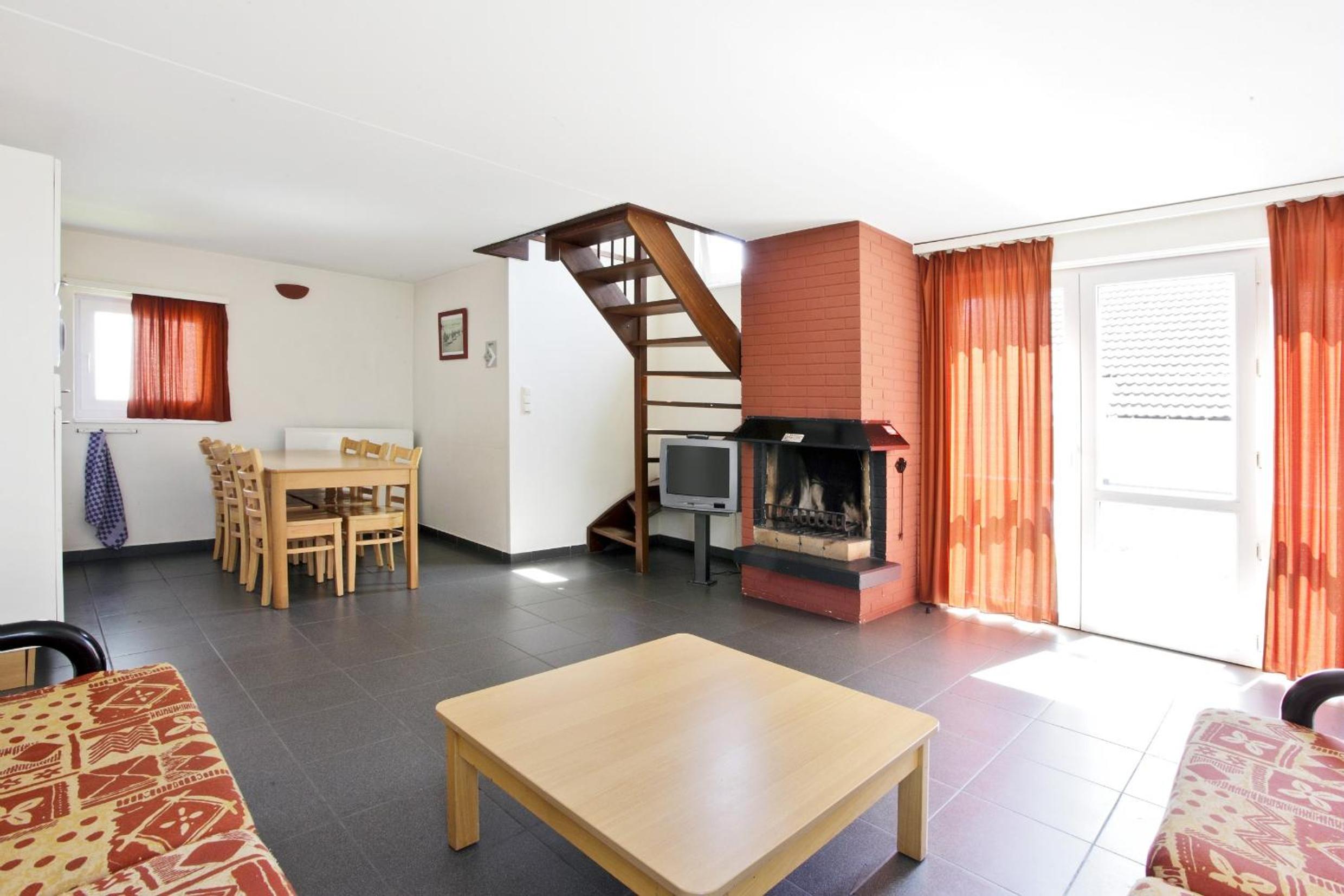 Comfort Holiday Home (6 Adults) photo 3