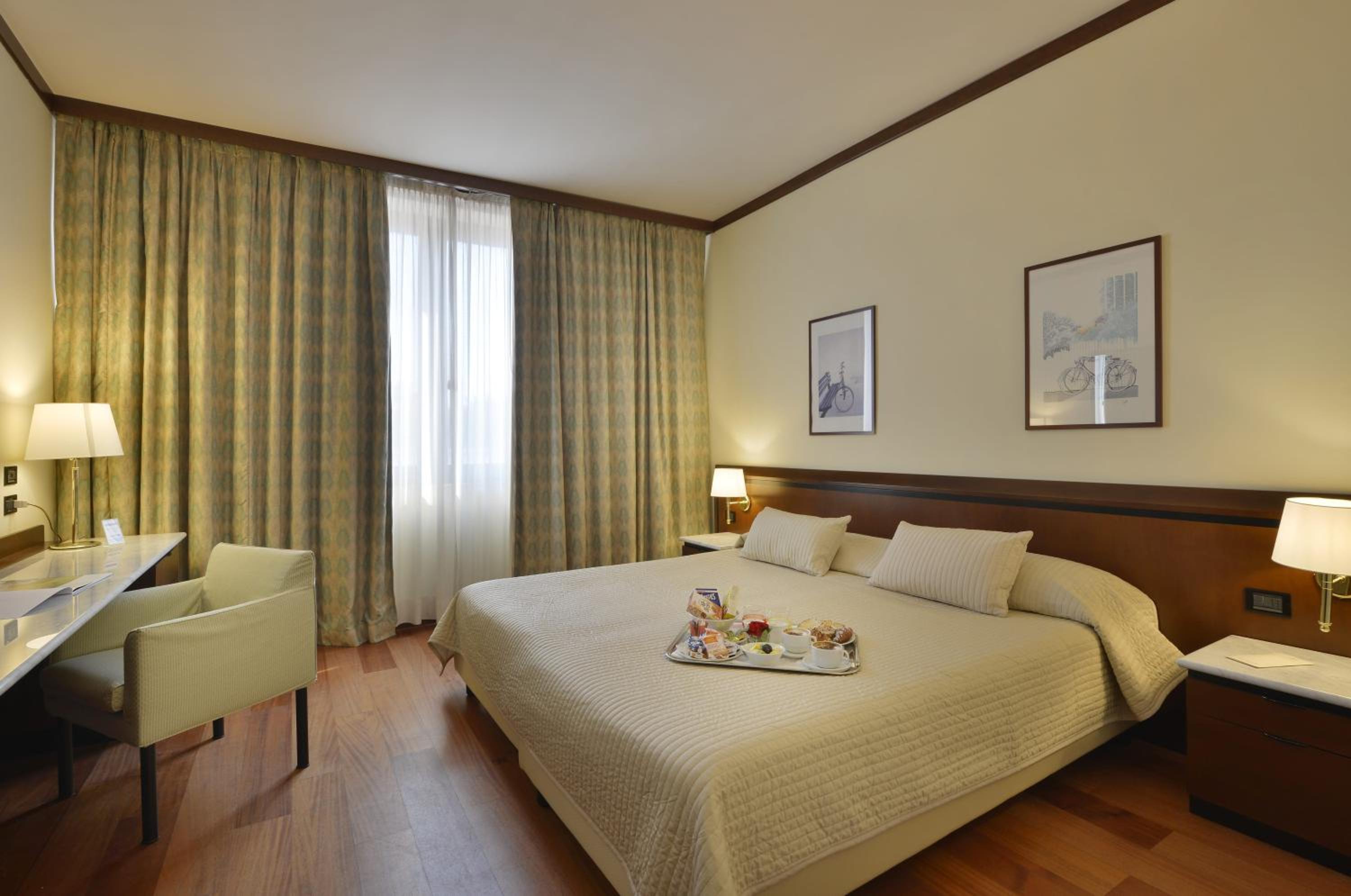 Double or Twin Room - Photo 1