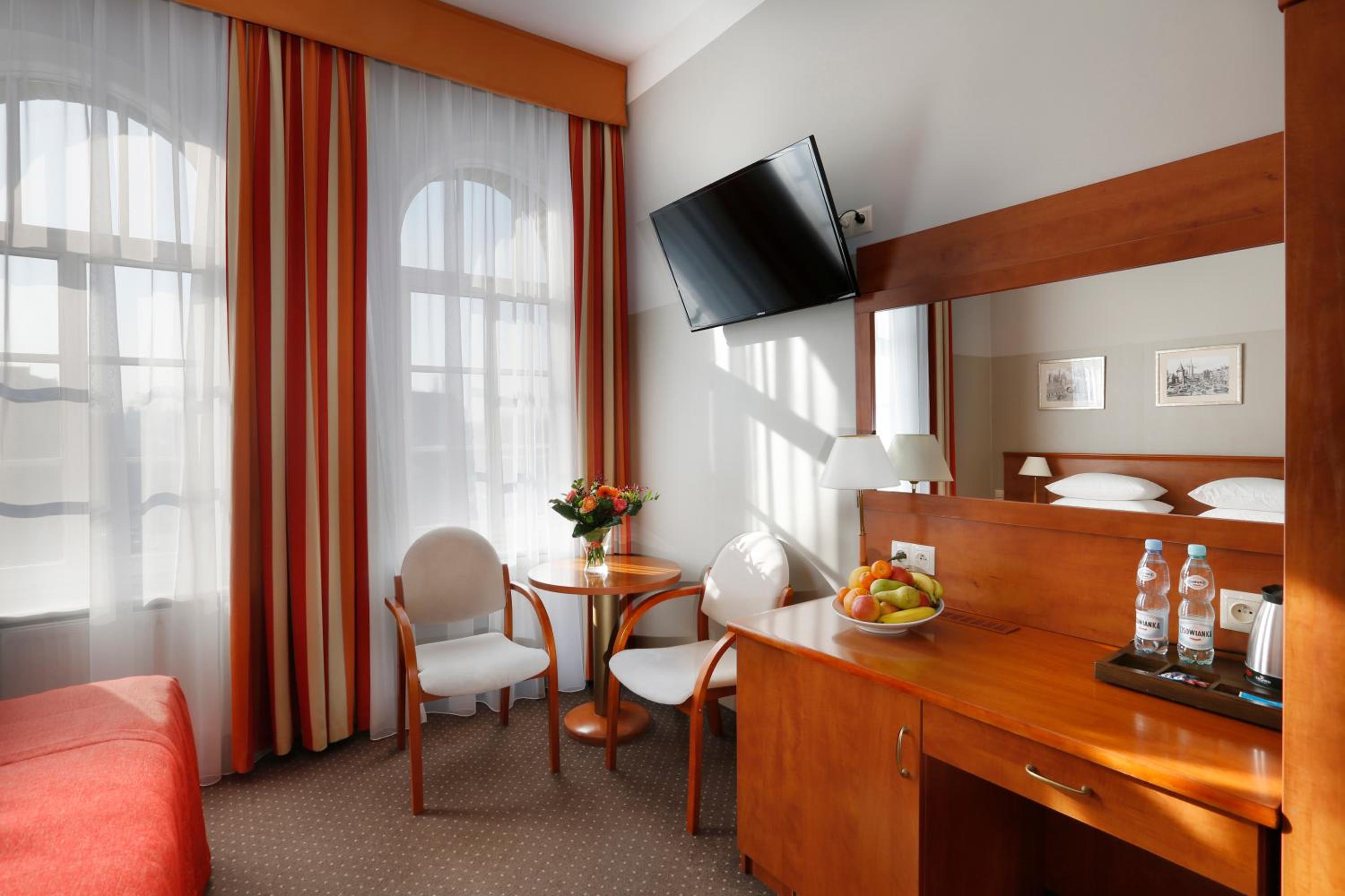 Standard Double or Twin Room - Photo 4