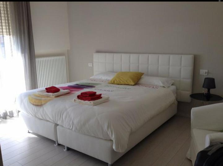 Double or Twin Room - Photo 2