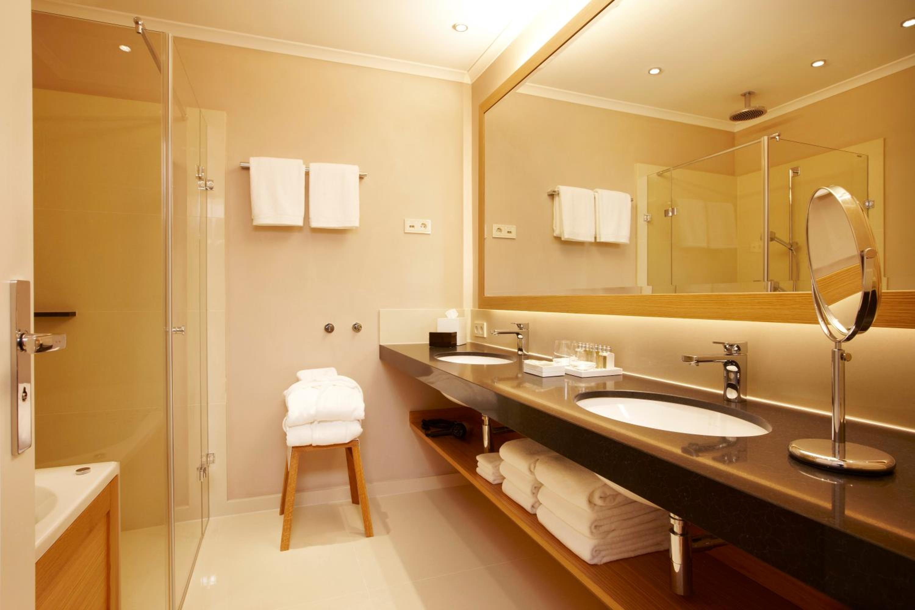 Junior Suite - Photo 9