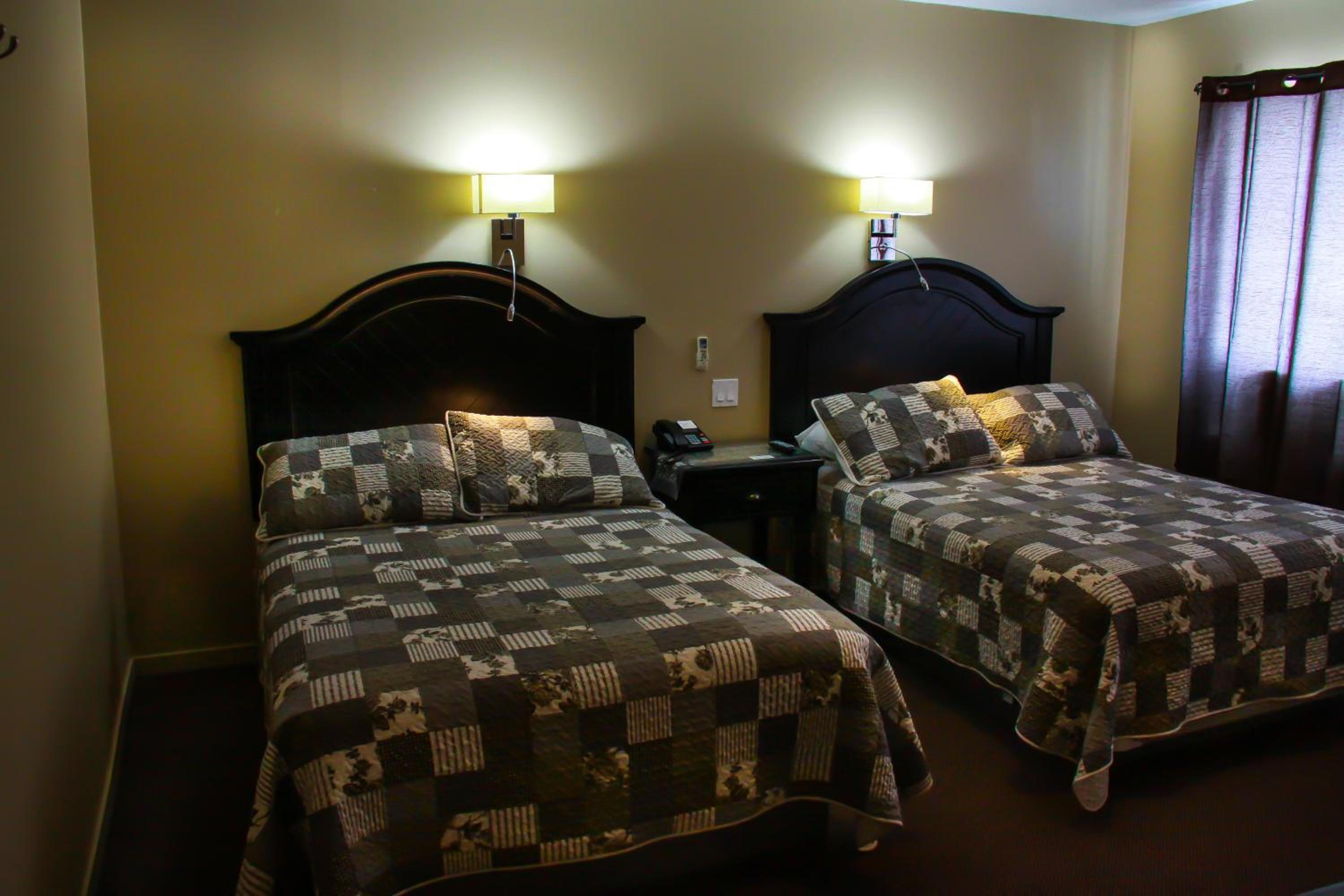 Double Room with Two Double Beds photo 2