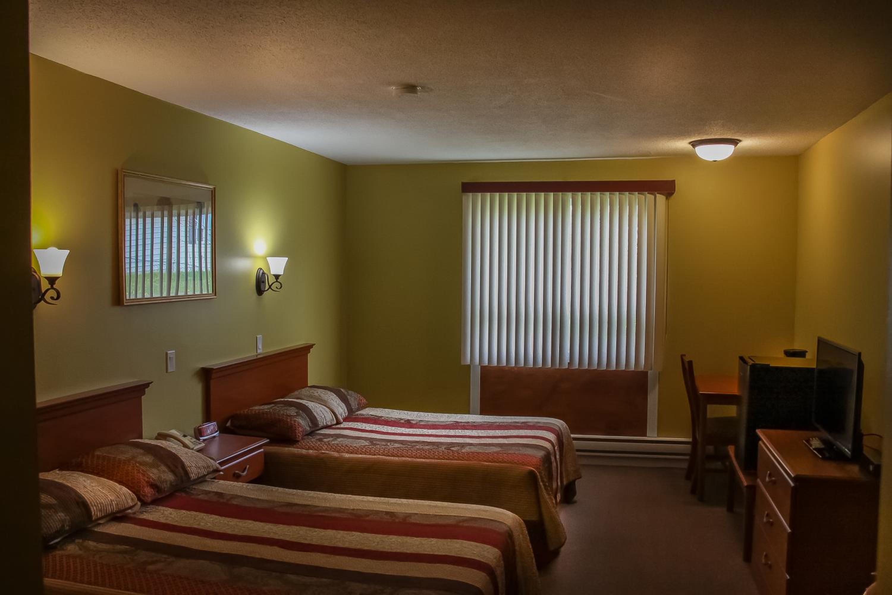 Double Room with Two Double Beds photo 1
