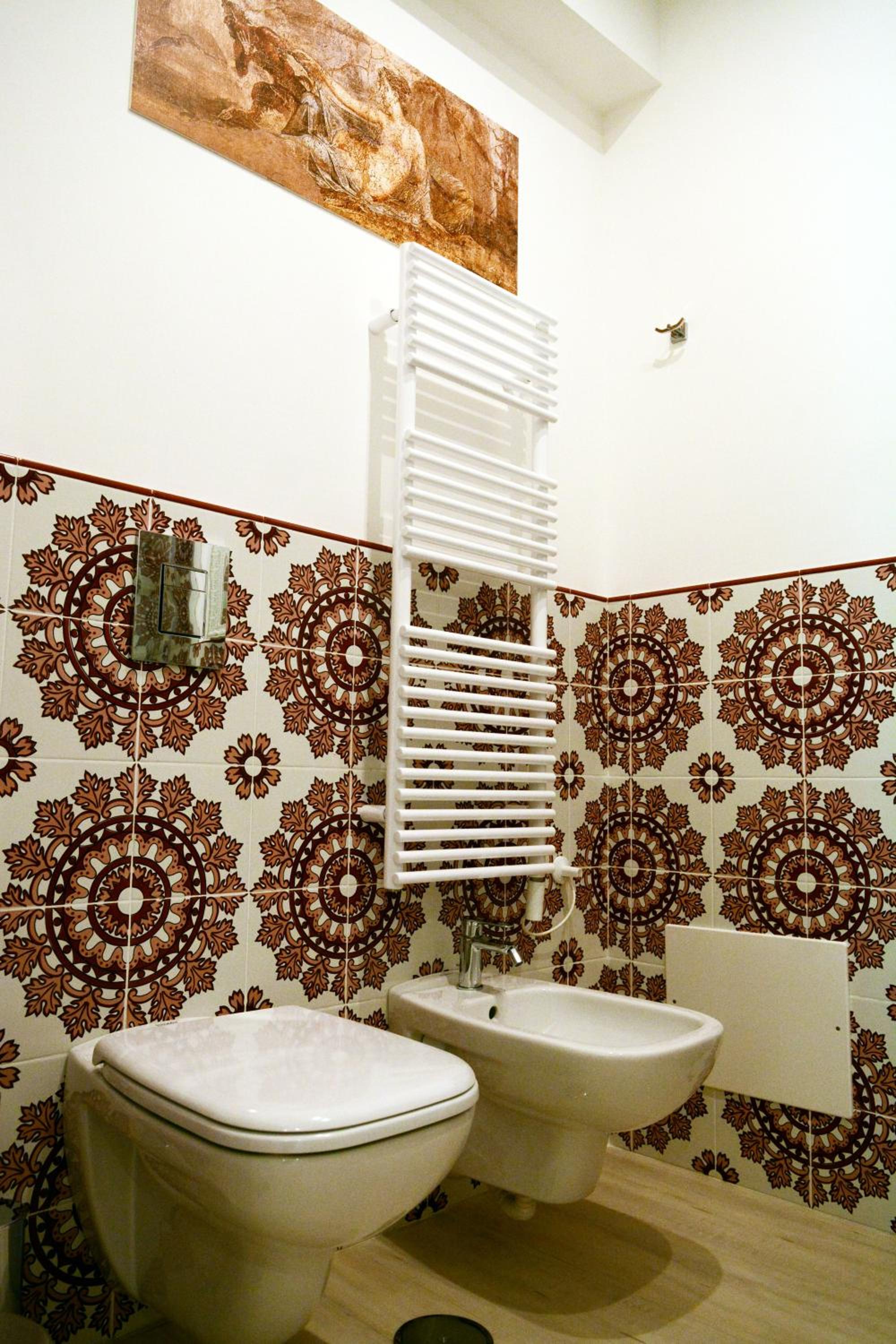 Deluxe Double Room (2 Adults + 1 Child) photo 2