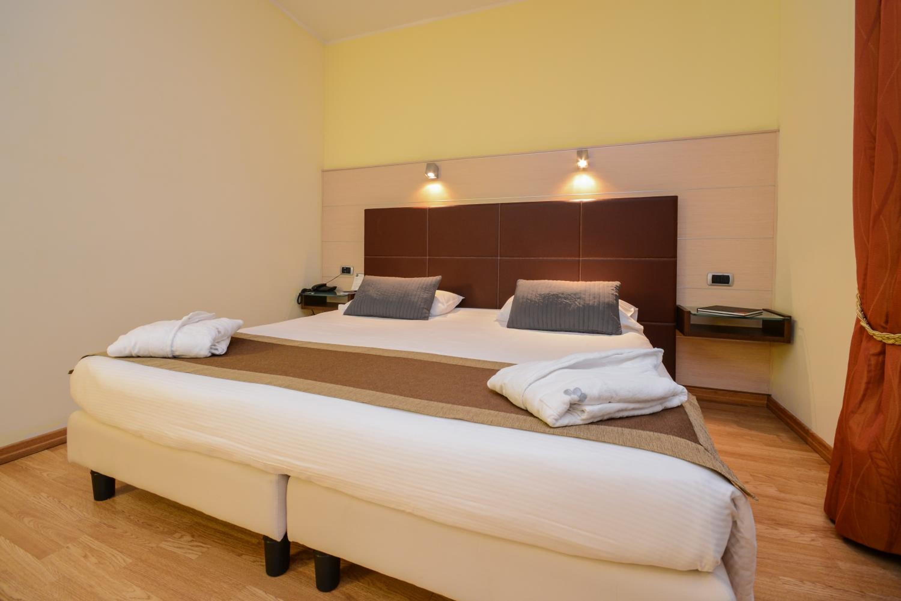 Superior Double Room - Photo 6