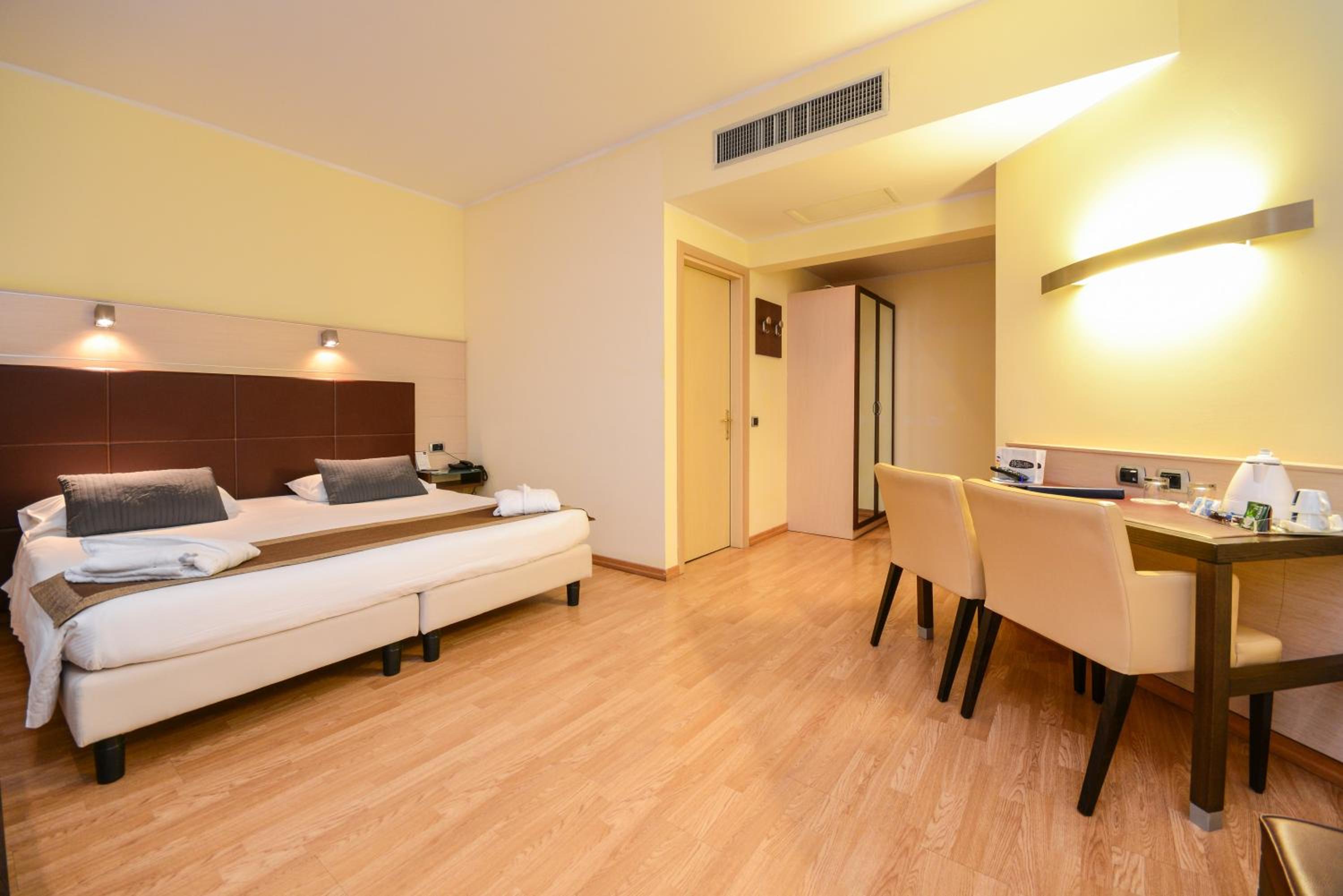 Superior Double Room - Photo 5