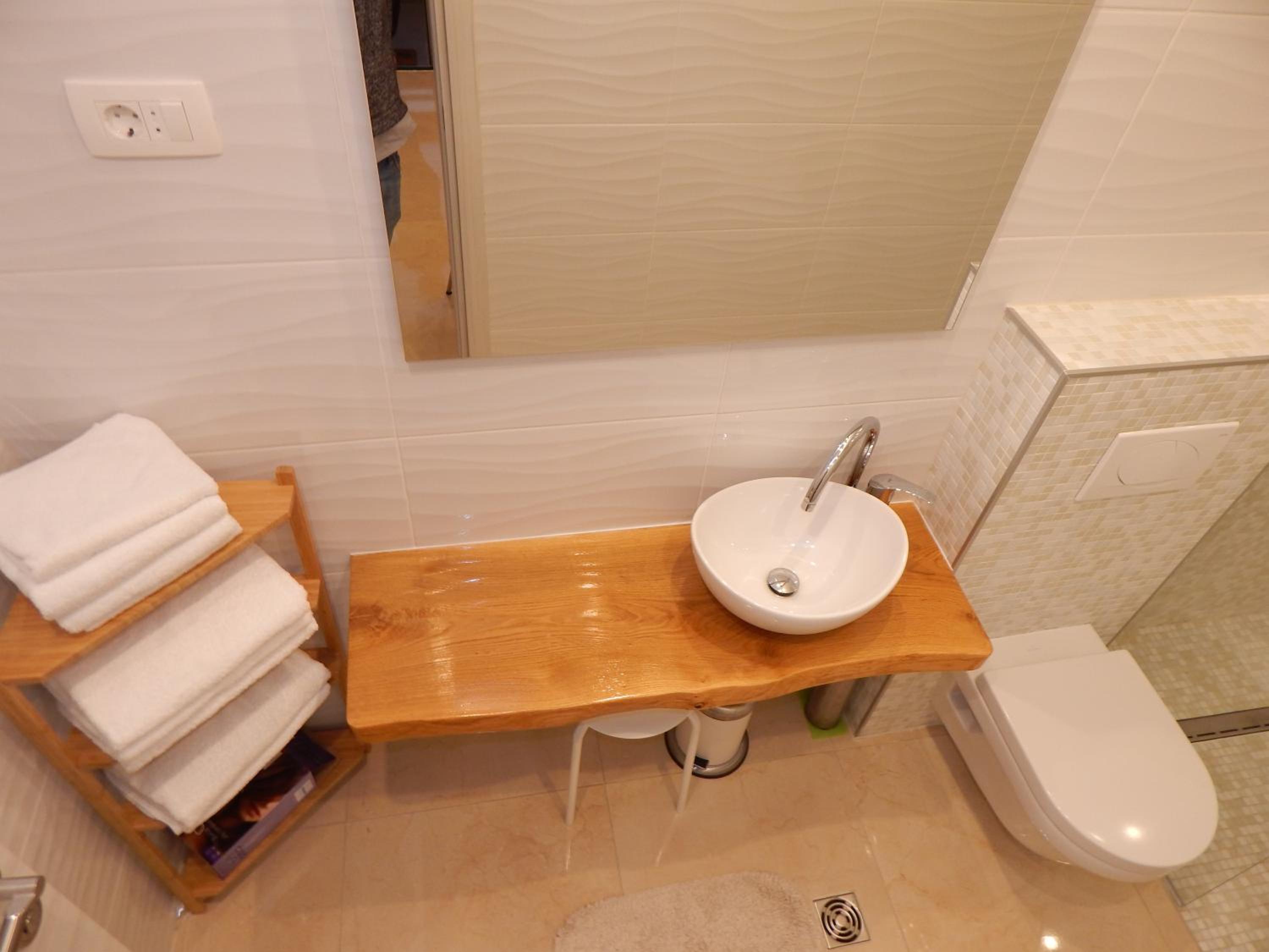Apartment - Photo 8