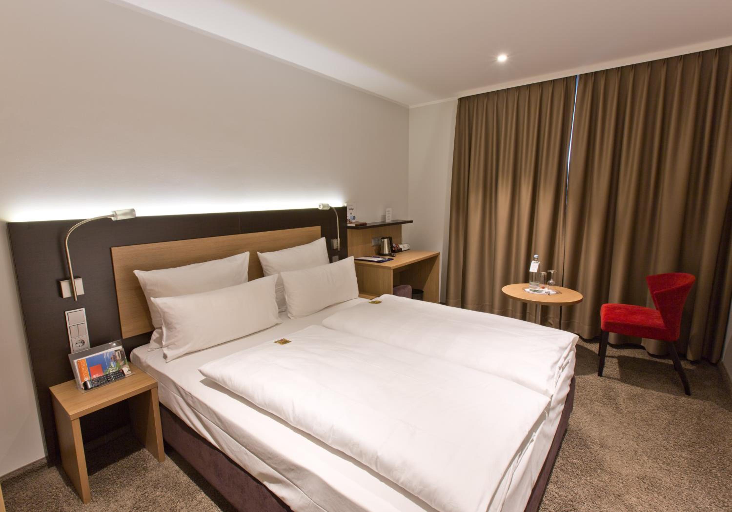 Standard Double Room - Photo 5