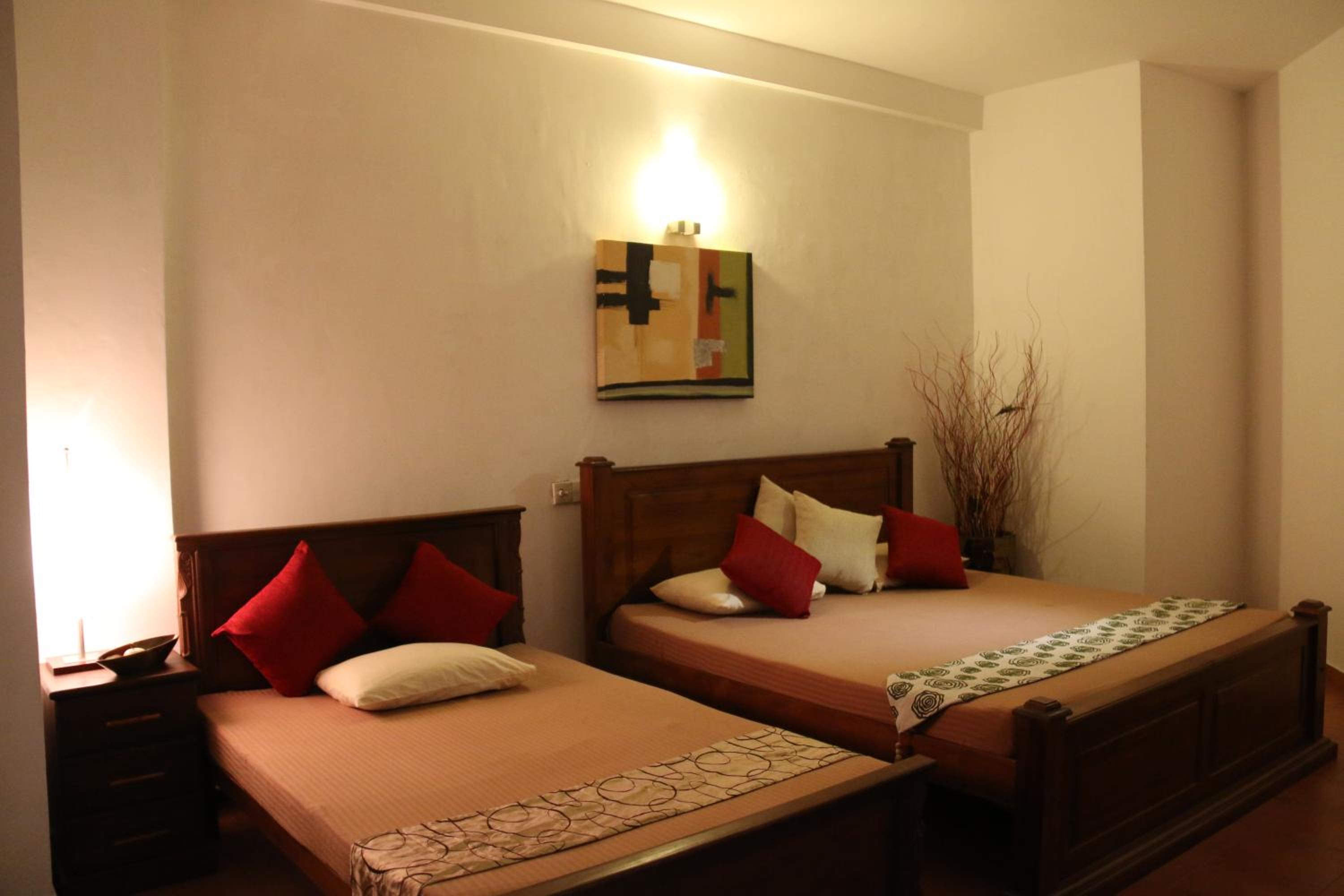 Deluxe King Room photo 1