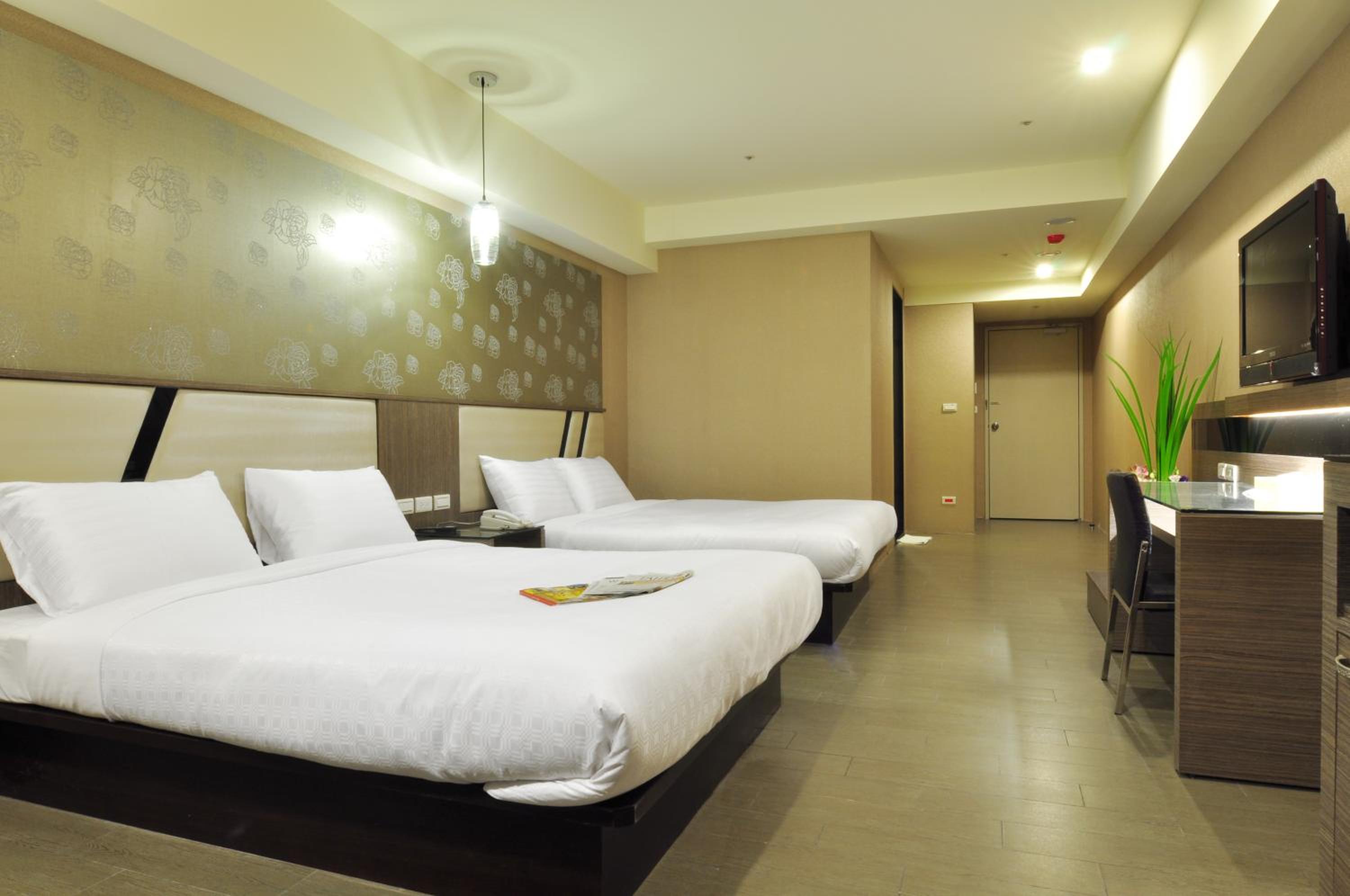 Deluxe Family Room