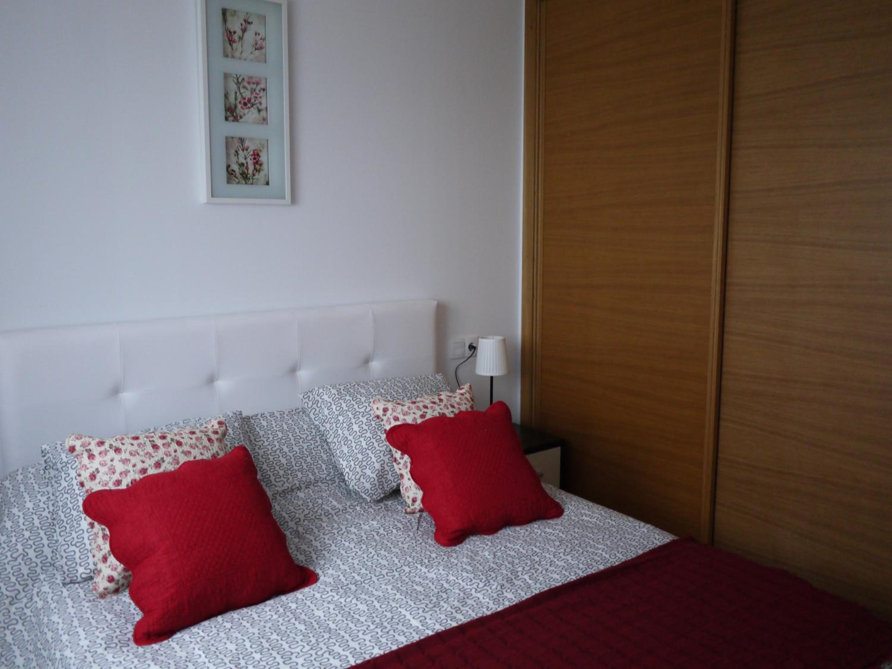 Apartment photo 2
