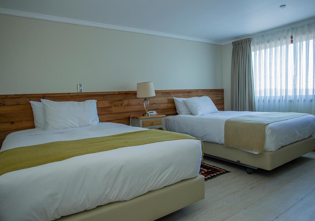 Twin Room with Lake View photo 3