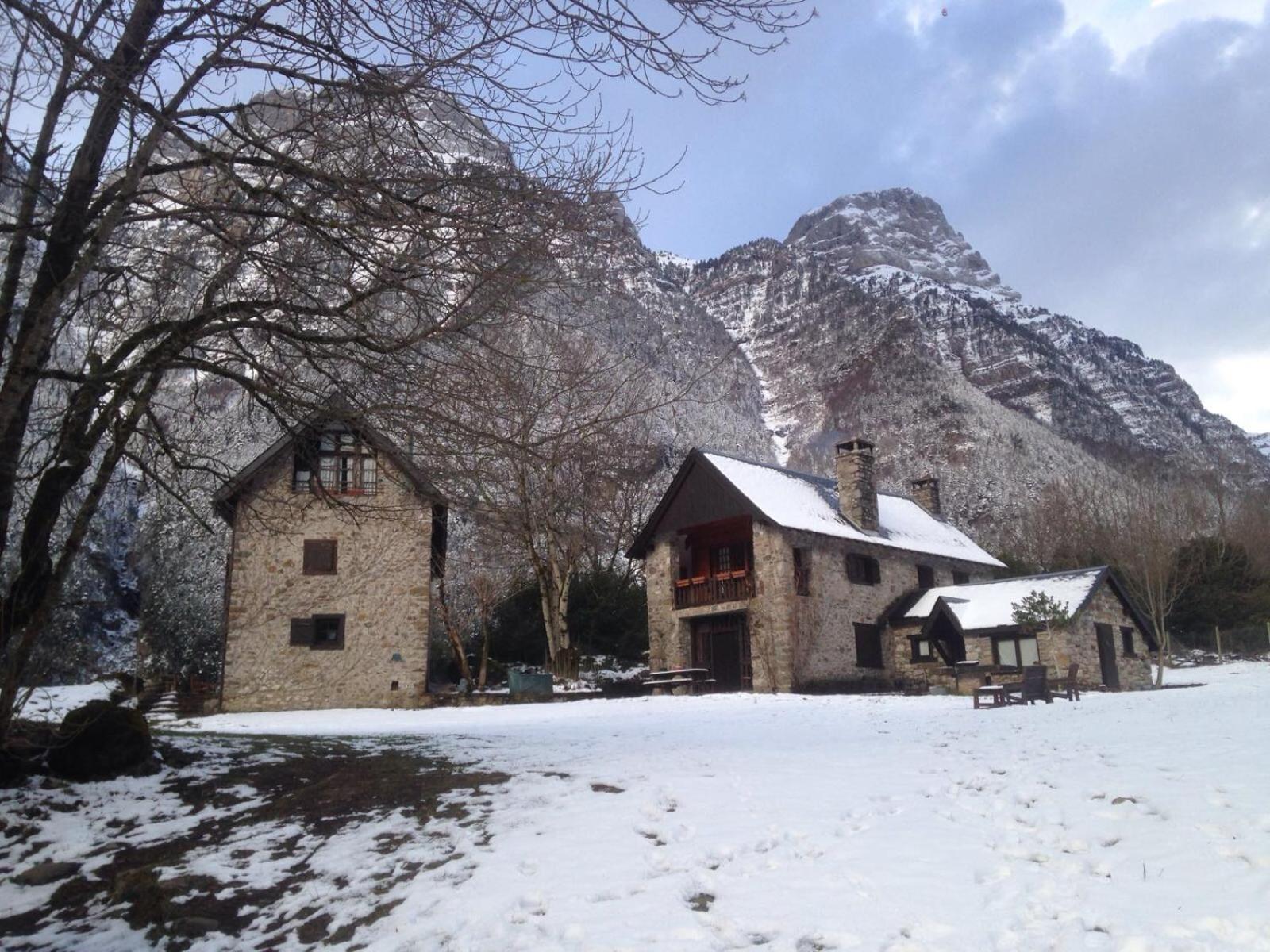 Two-Bedroom Chalet photo 2
