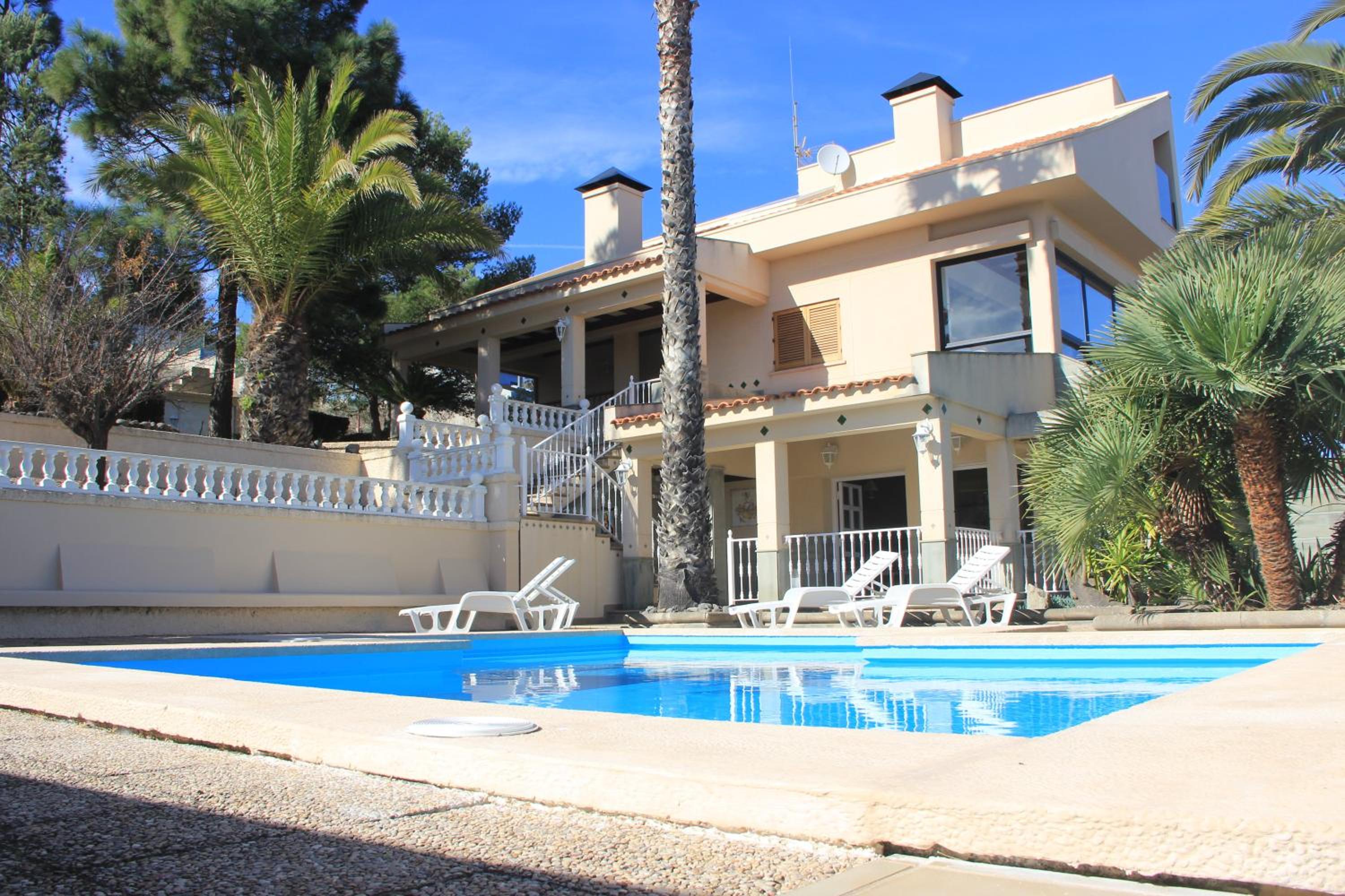 Deluxe Villa photo 2