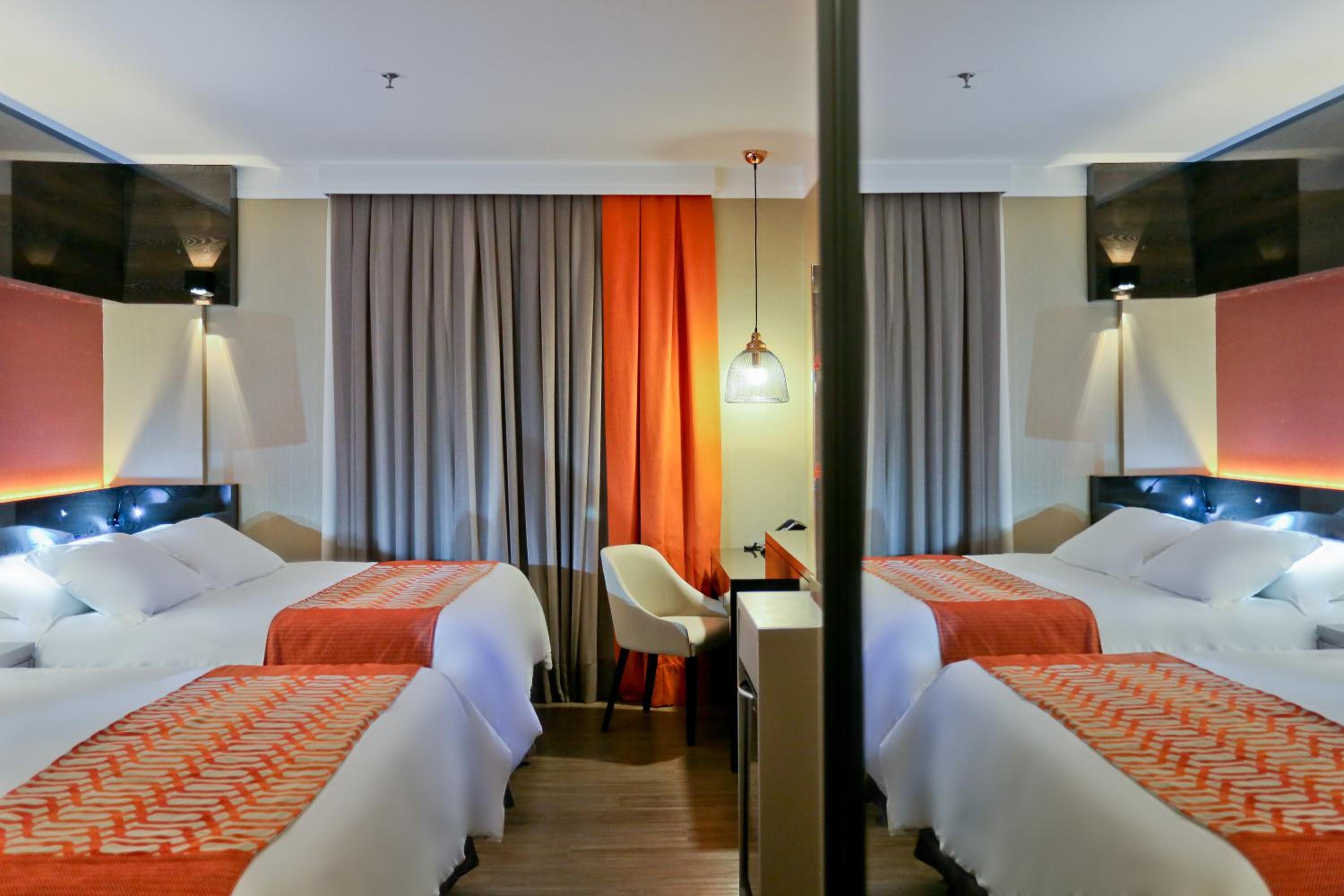 Luxury Quadruple Room - Photo 7
