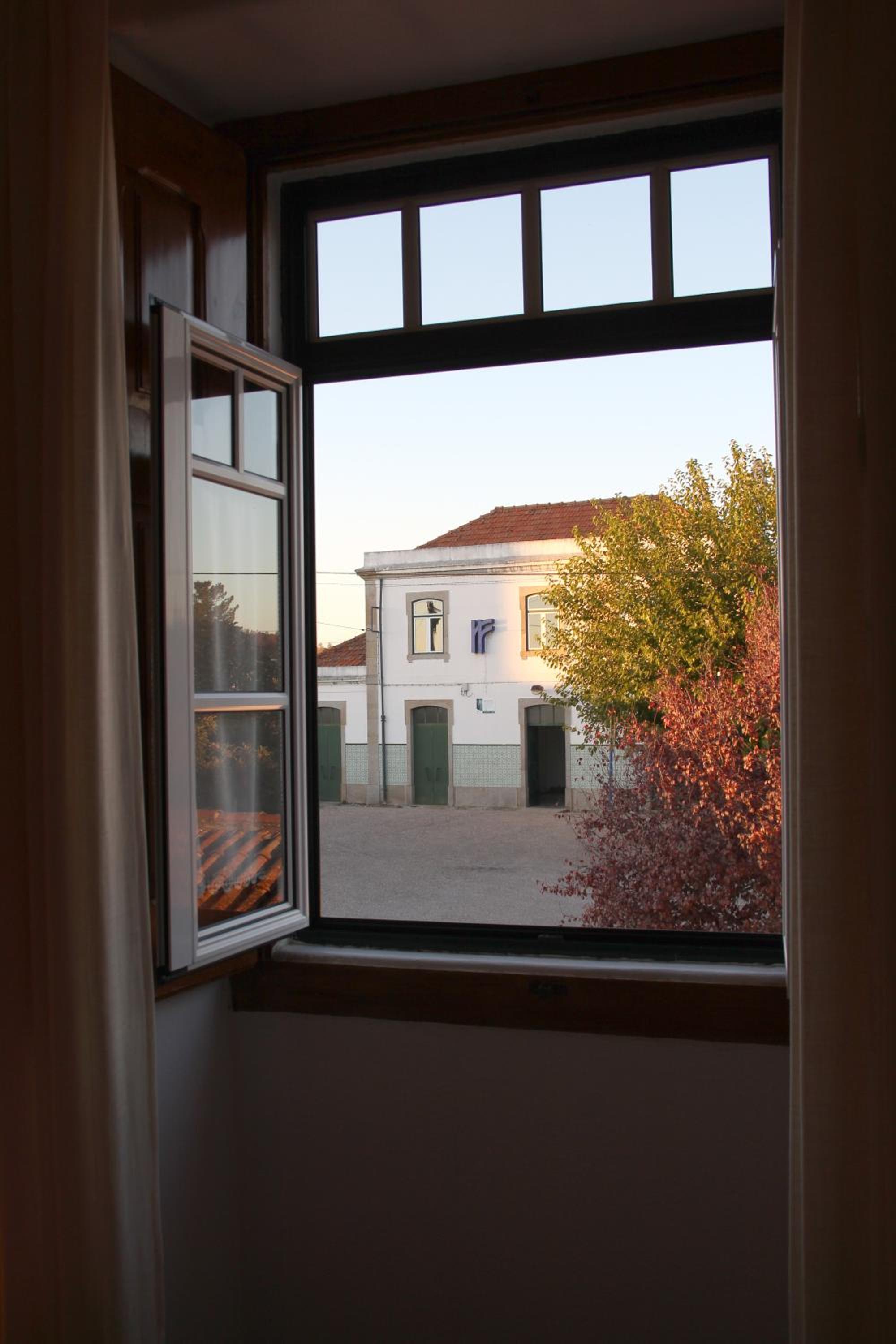 Twin Room - Photo 2