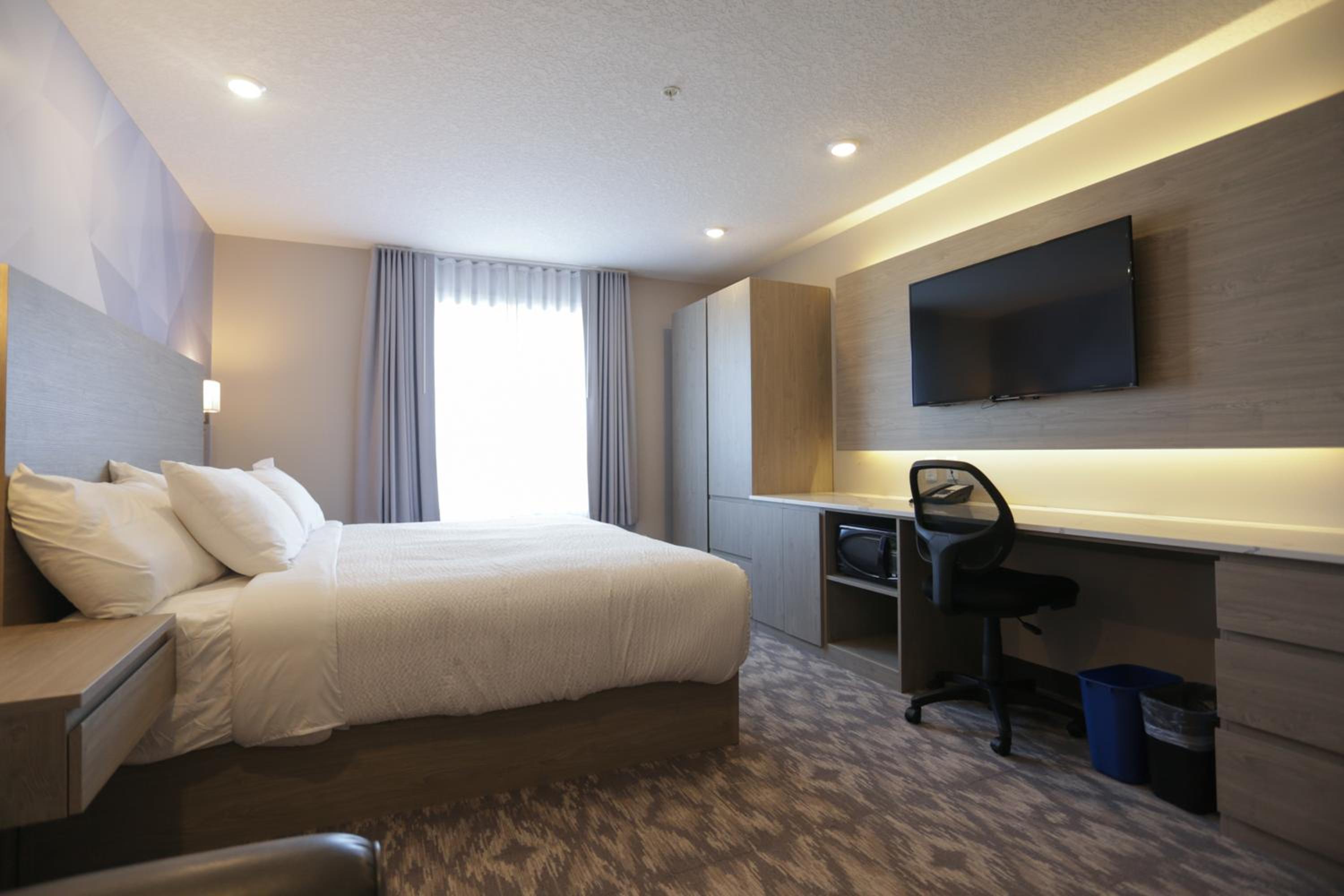 King Room - Mobility Access/Non-Smoking photo 3
