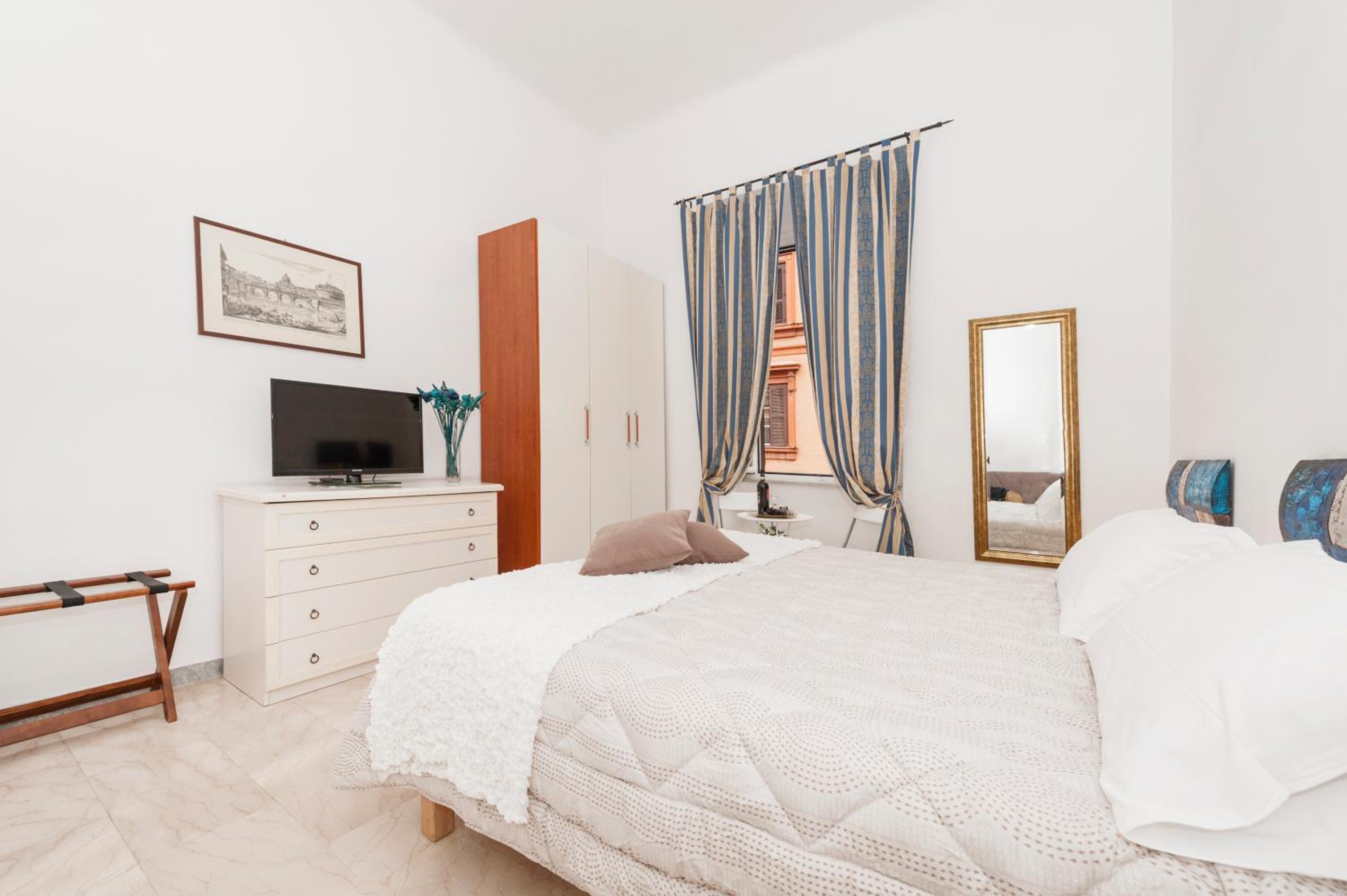 Double or Twin Room with Private External Bathroom photo 3