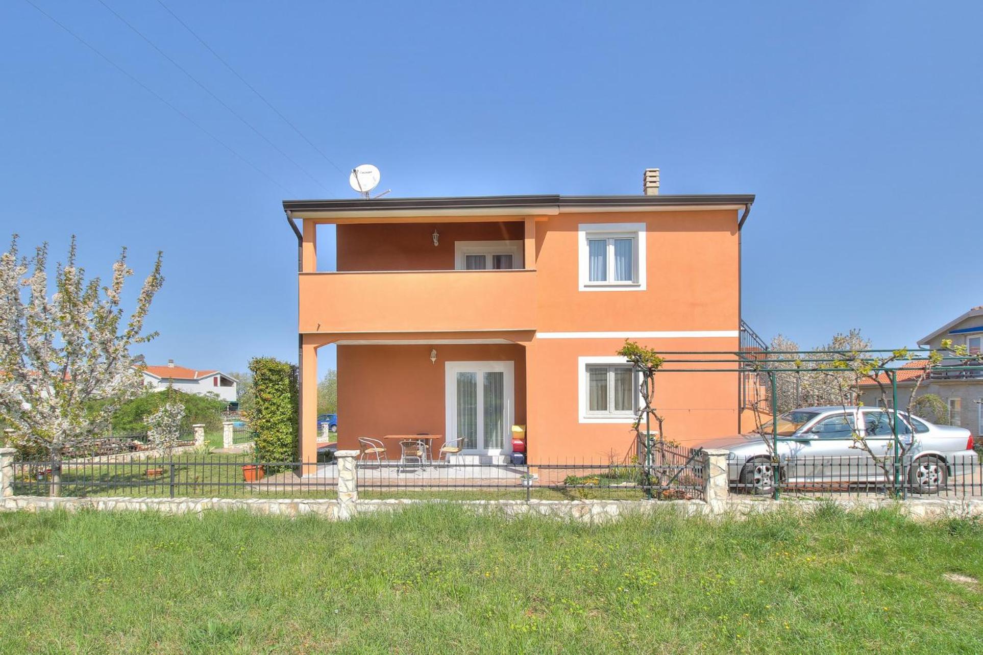 Two-Bedroom Apartment with Balcony - Photo 12