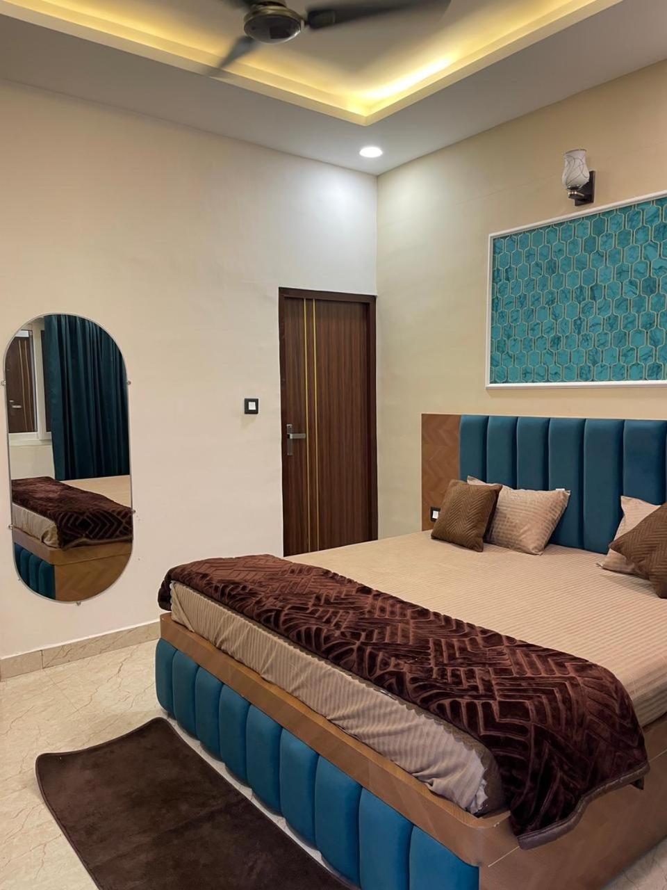 Budget Double Room photo 3
