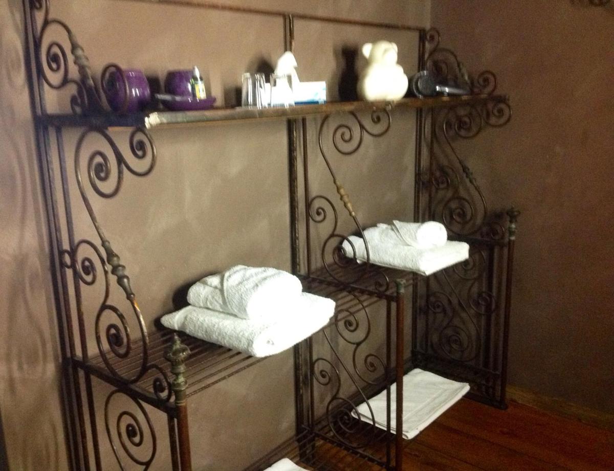 Deluxe Double Room with Shower photo 3