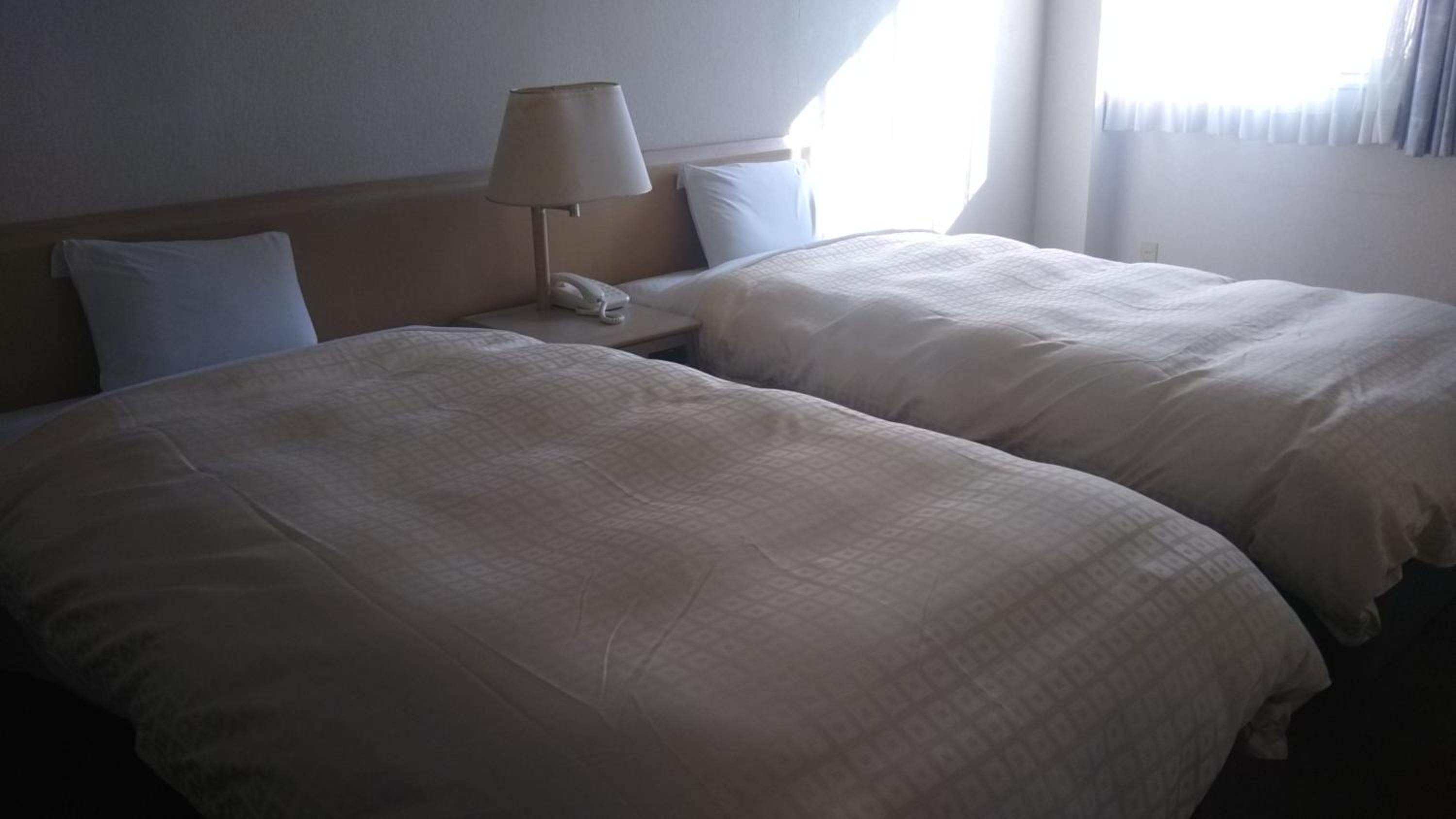 Standard Twin Room - Smoking photo 2