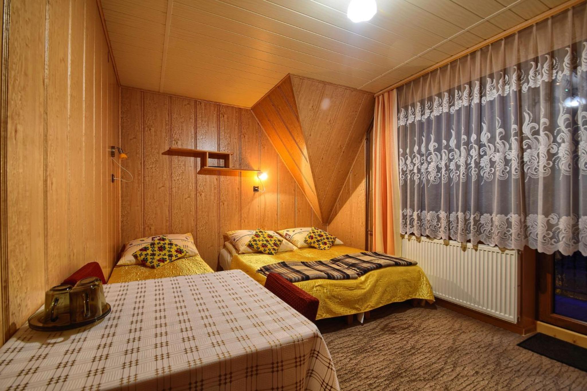 Triple Room with Private Bathroom photo 2