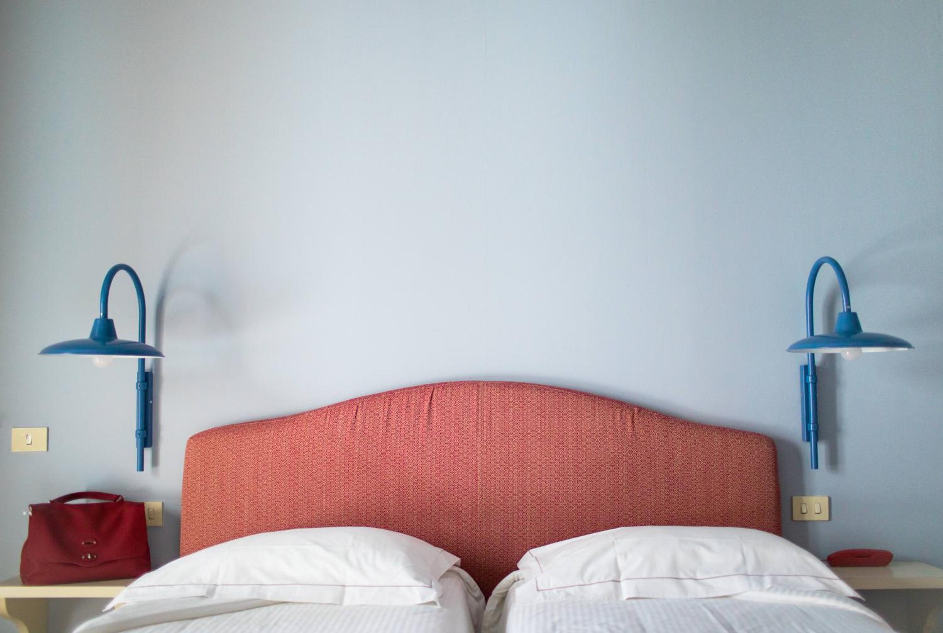 Double or Twin Room - Photo 8