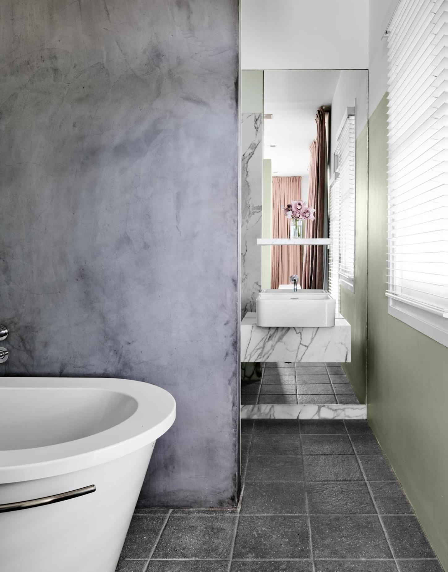 Suite - Photo 3