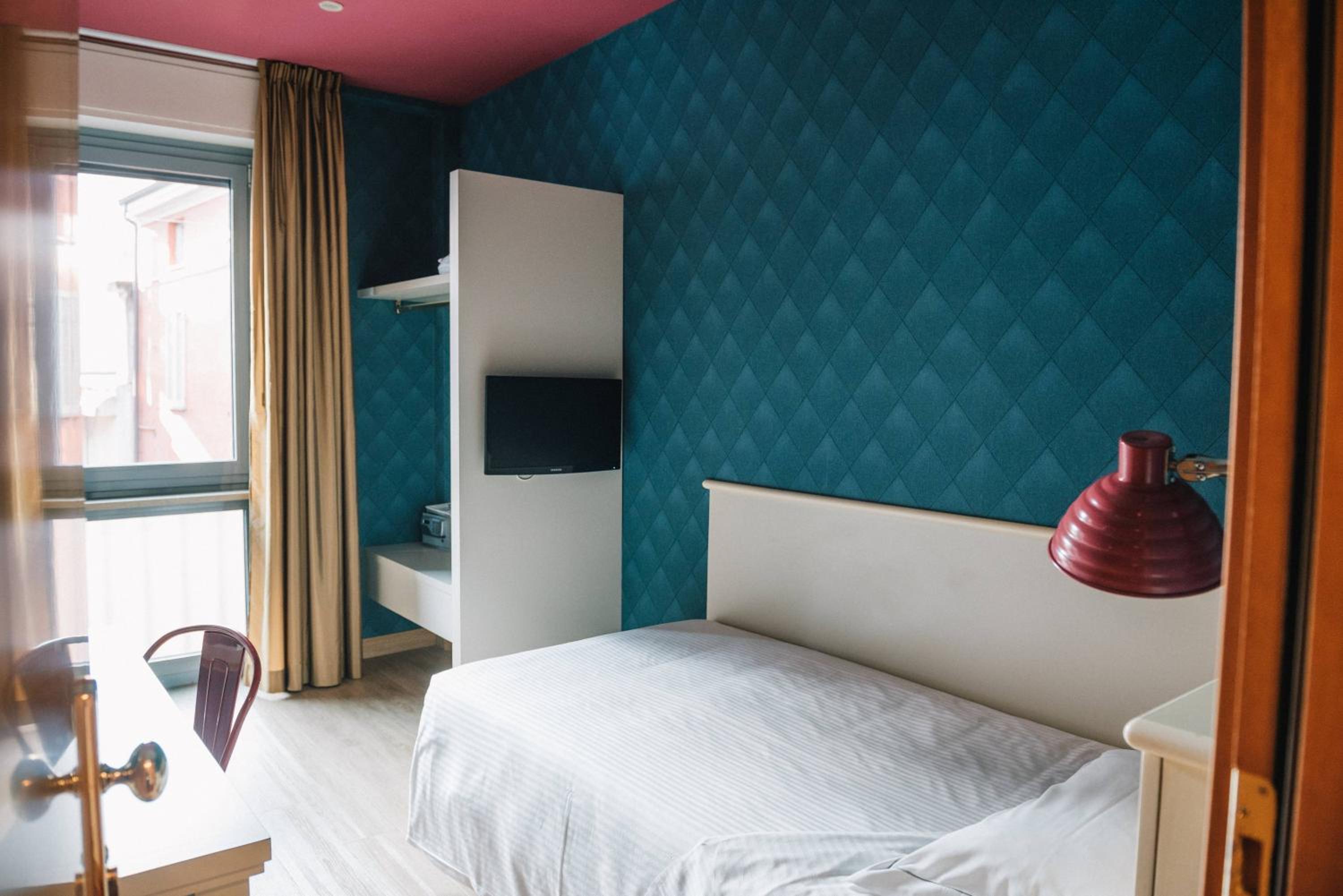 Single Room photo 1