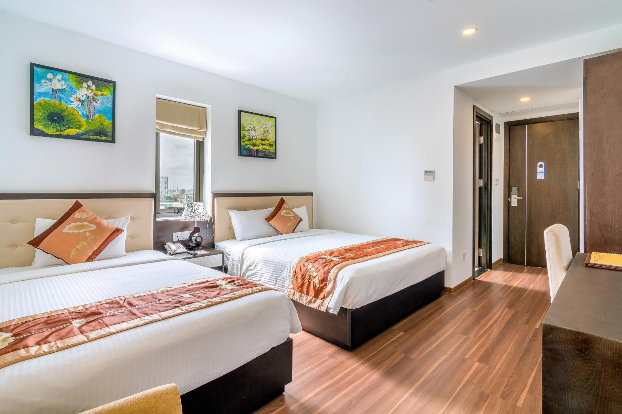 Superior Triple Room photo 3