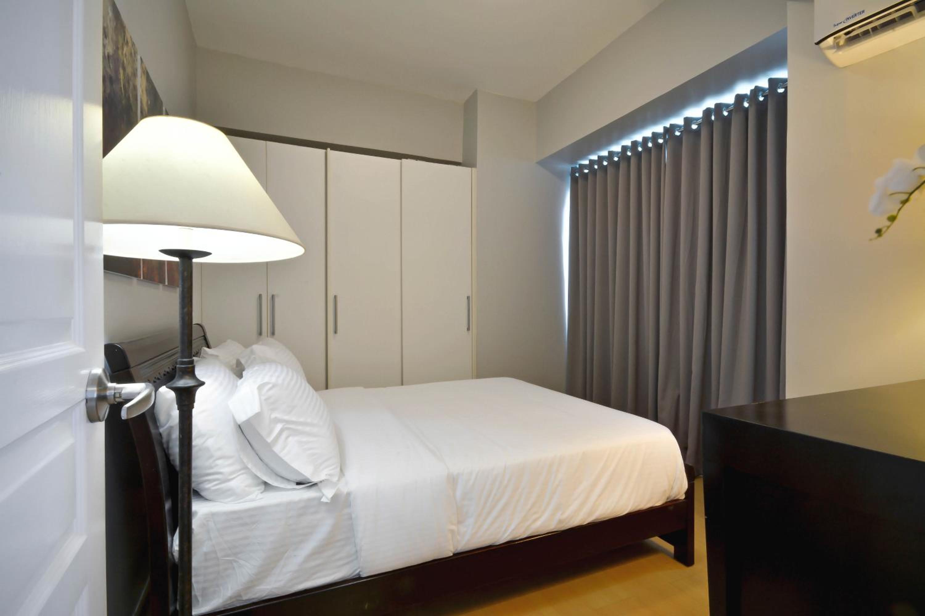 One-Bedroom Apartment - Photo 13