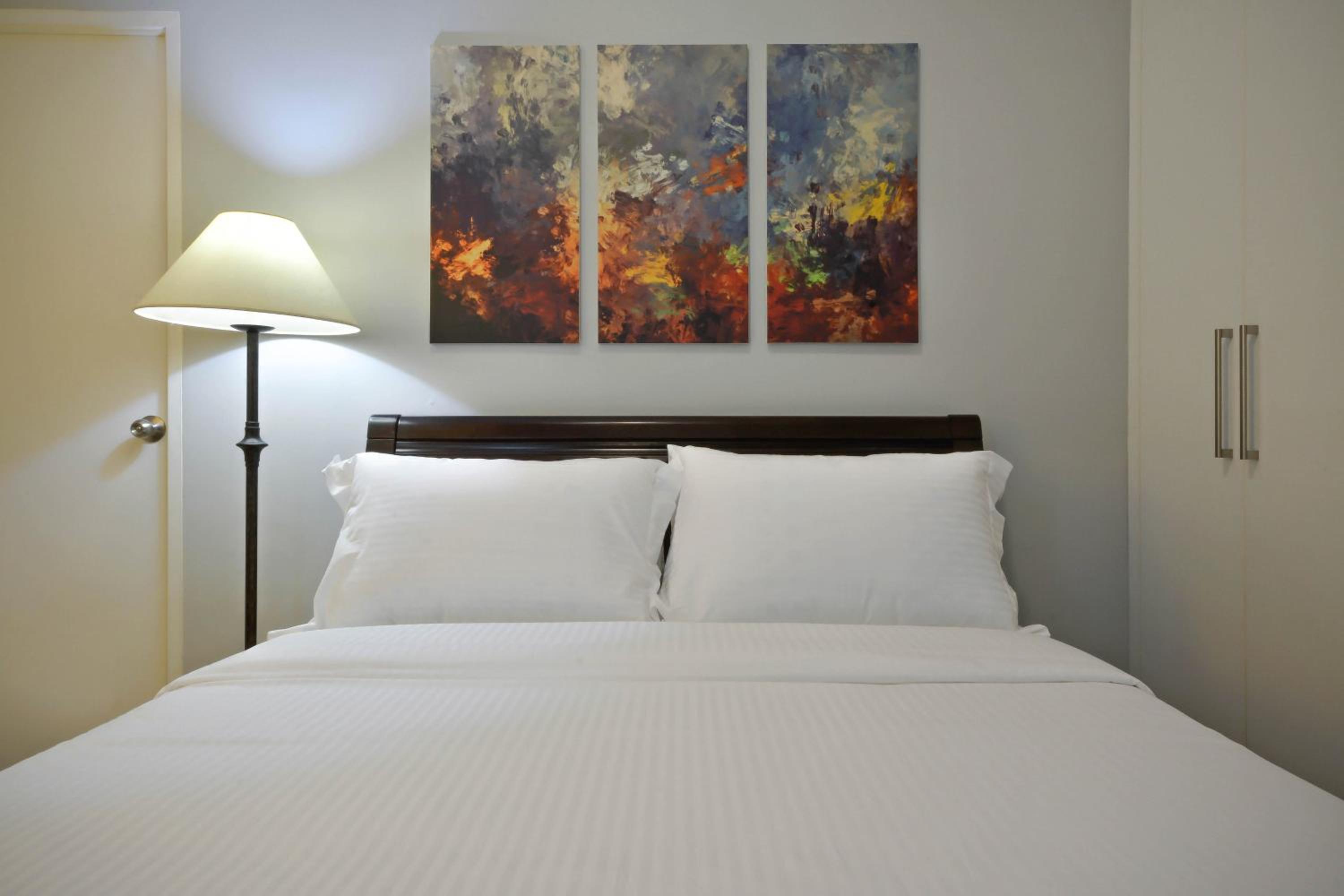 One-Bedroom Apartment - Photo 17