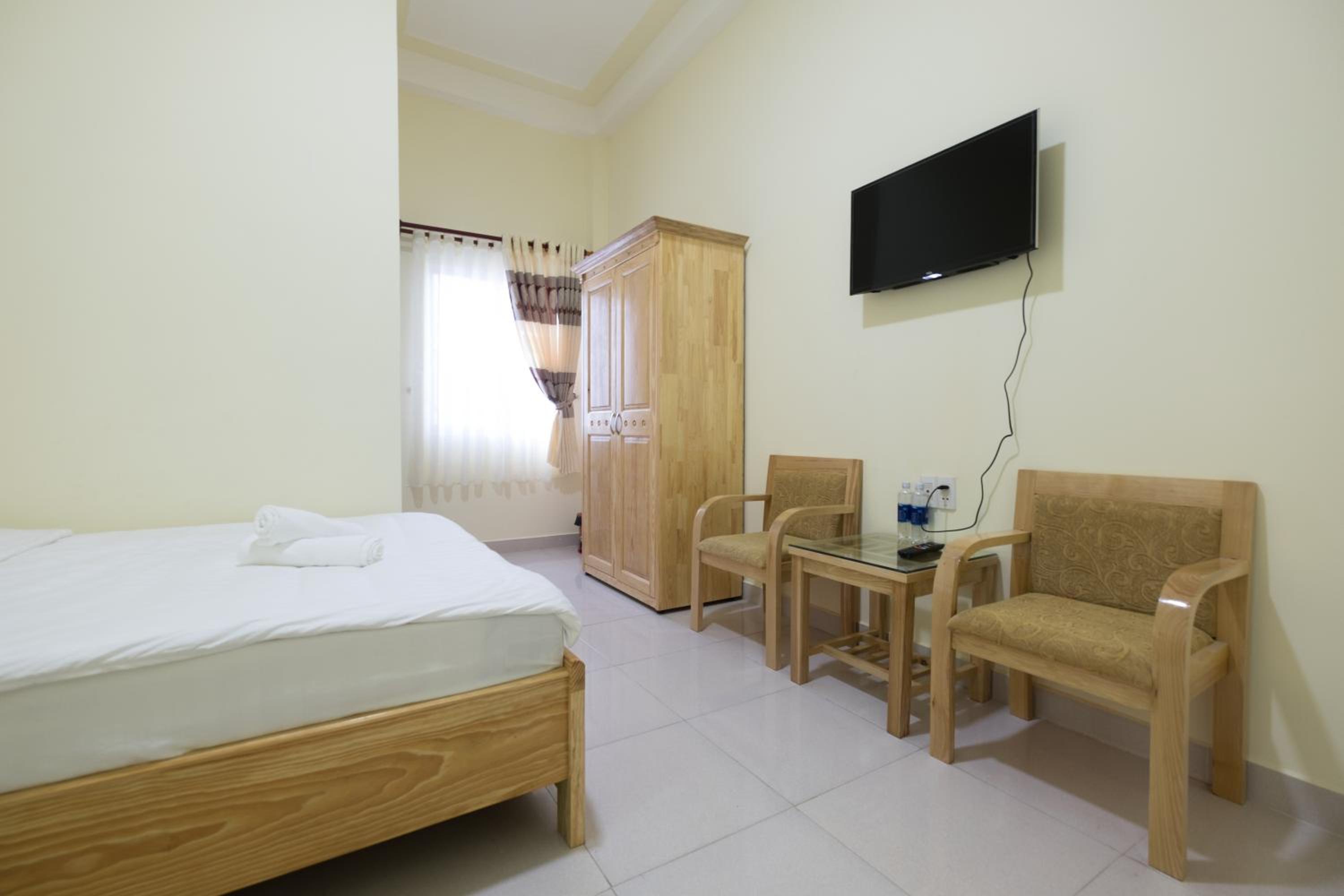 Double Room With Private Bathroom