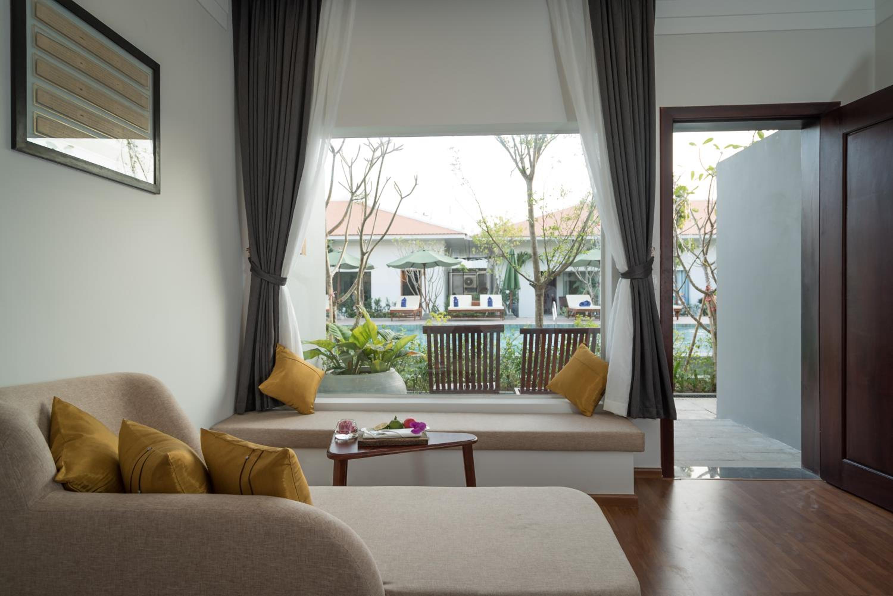 Deluxe King Room with Balcony — the supplier's photographs — photo 6