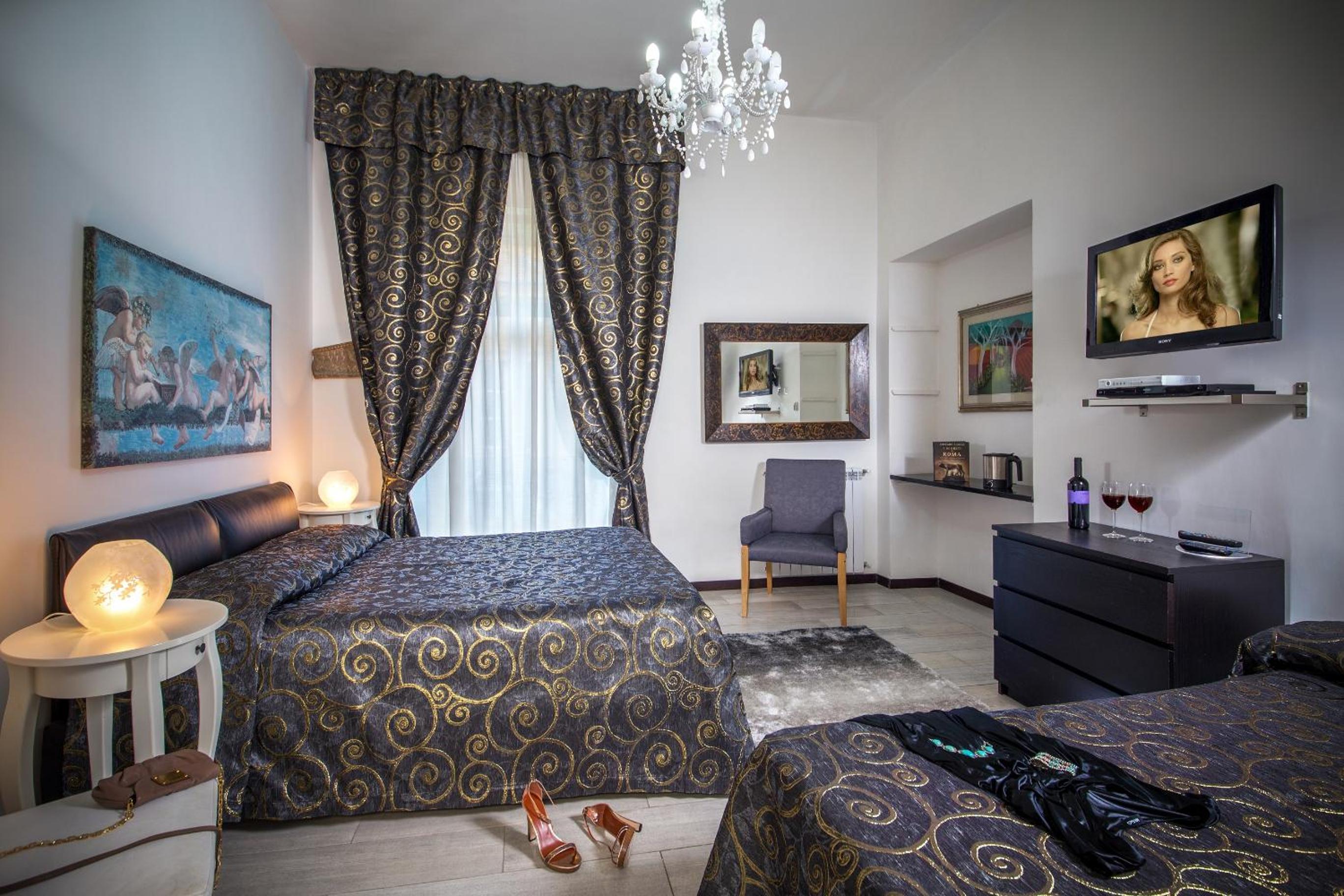 Quadruple Room with Balcony photo 1