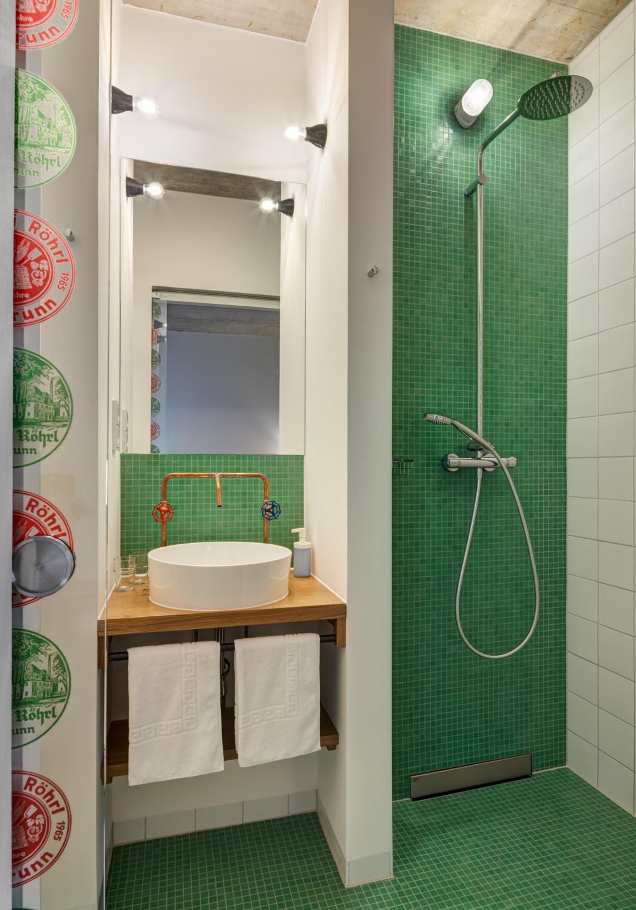Standard Double Room - Photo 4