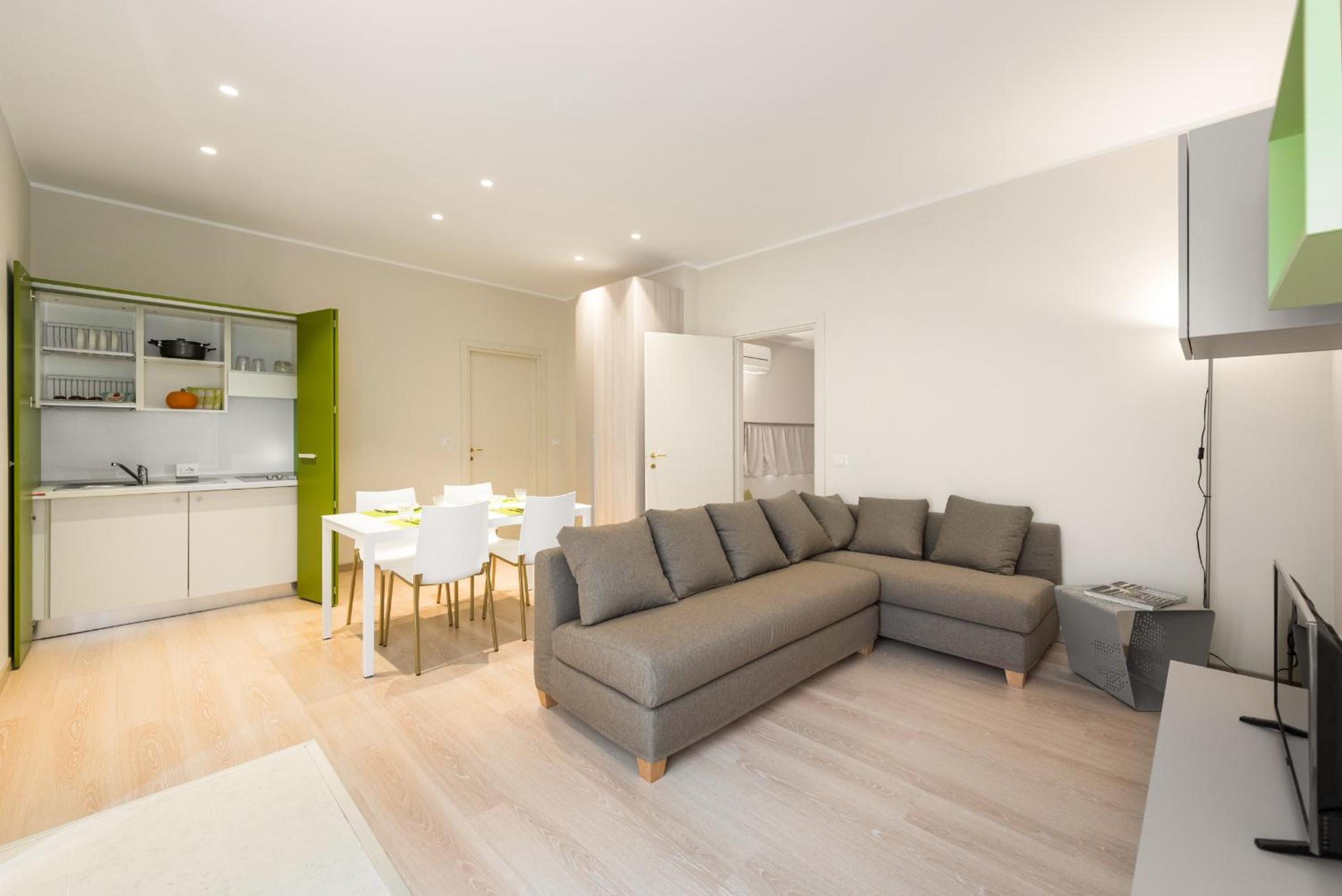 Deluxe Apartment