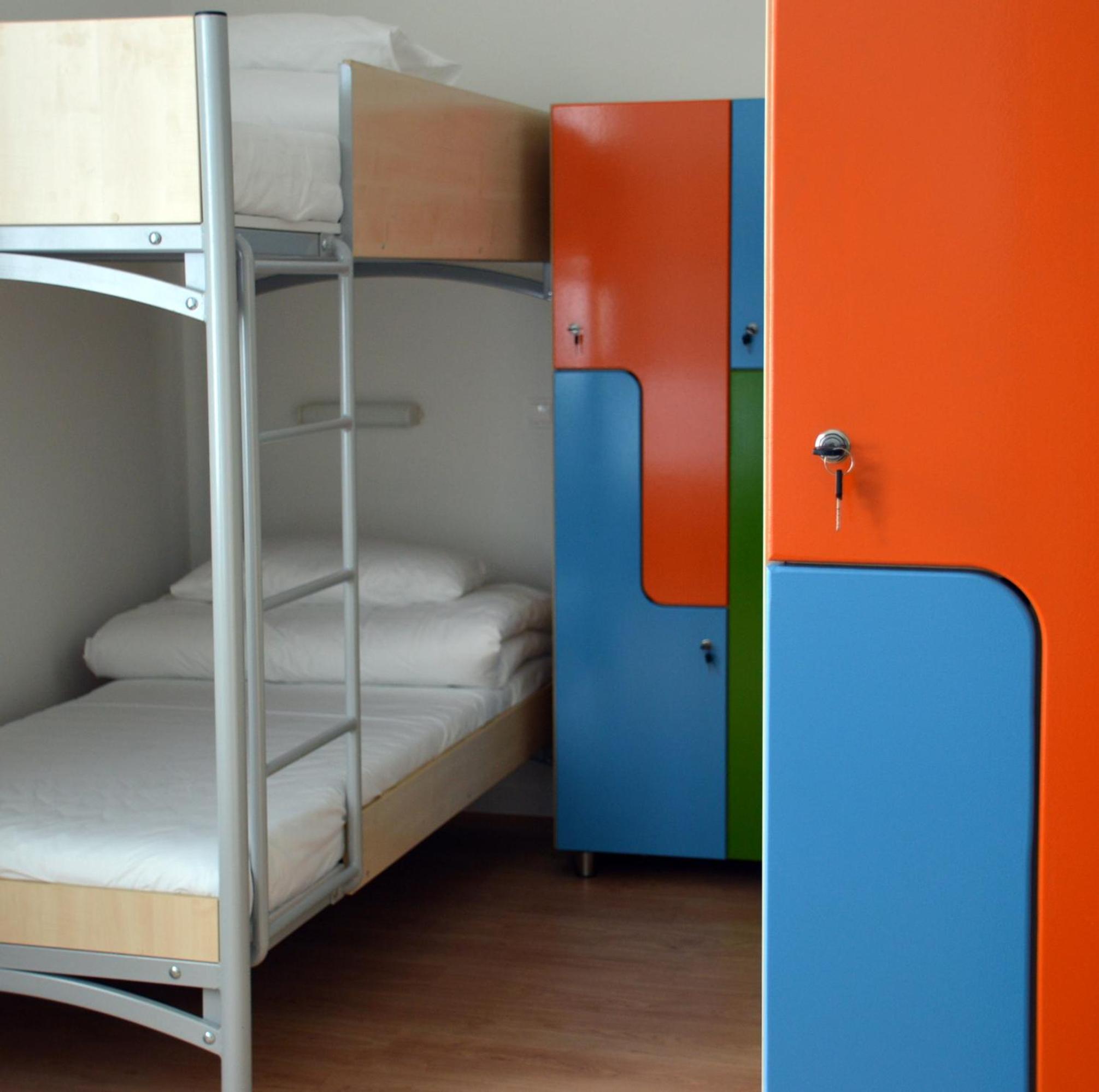 Mixed Dormitory Room photo 3