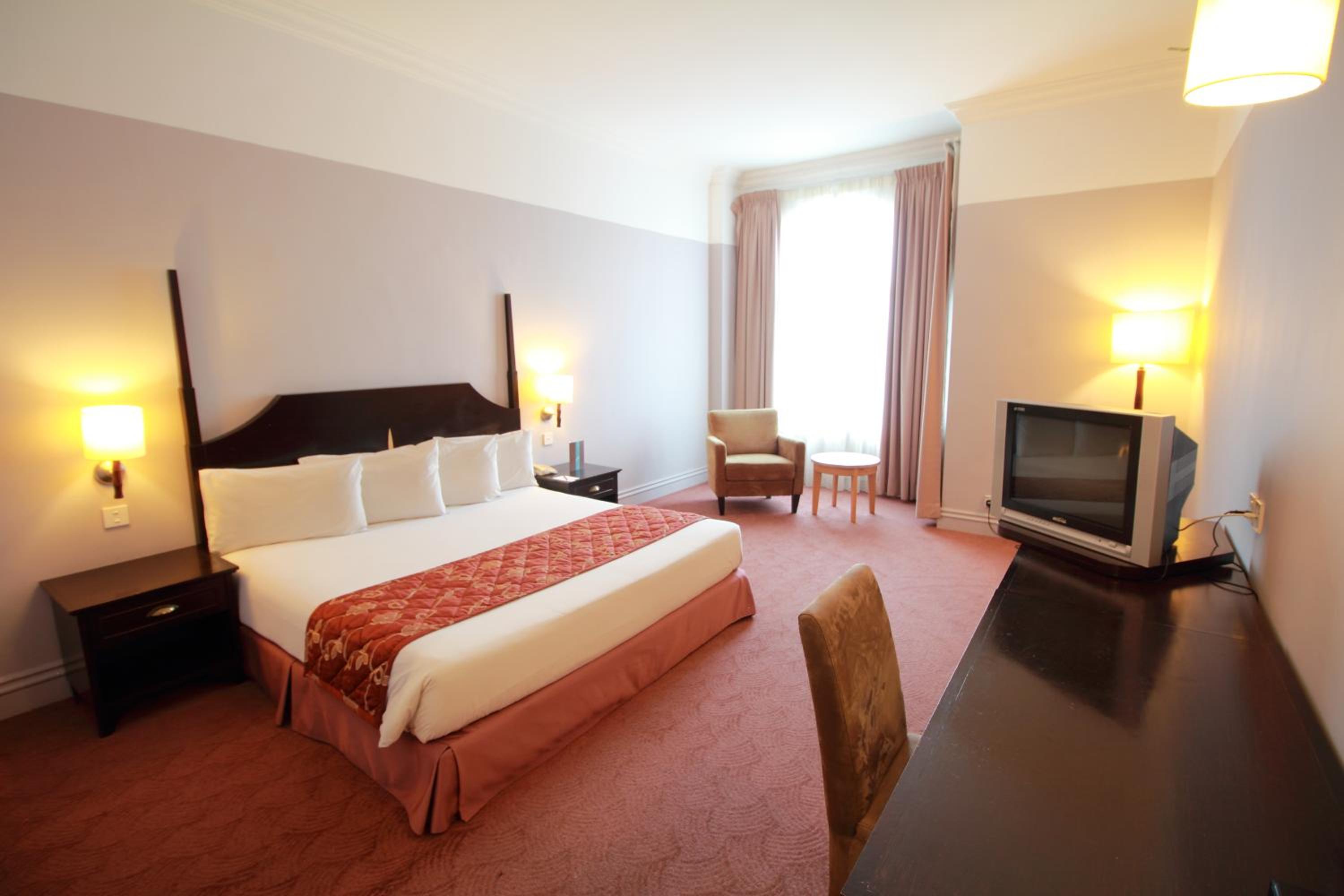 Executive Deluxe King Room photo 2