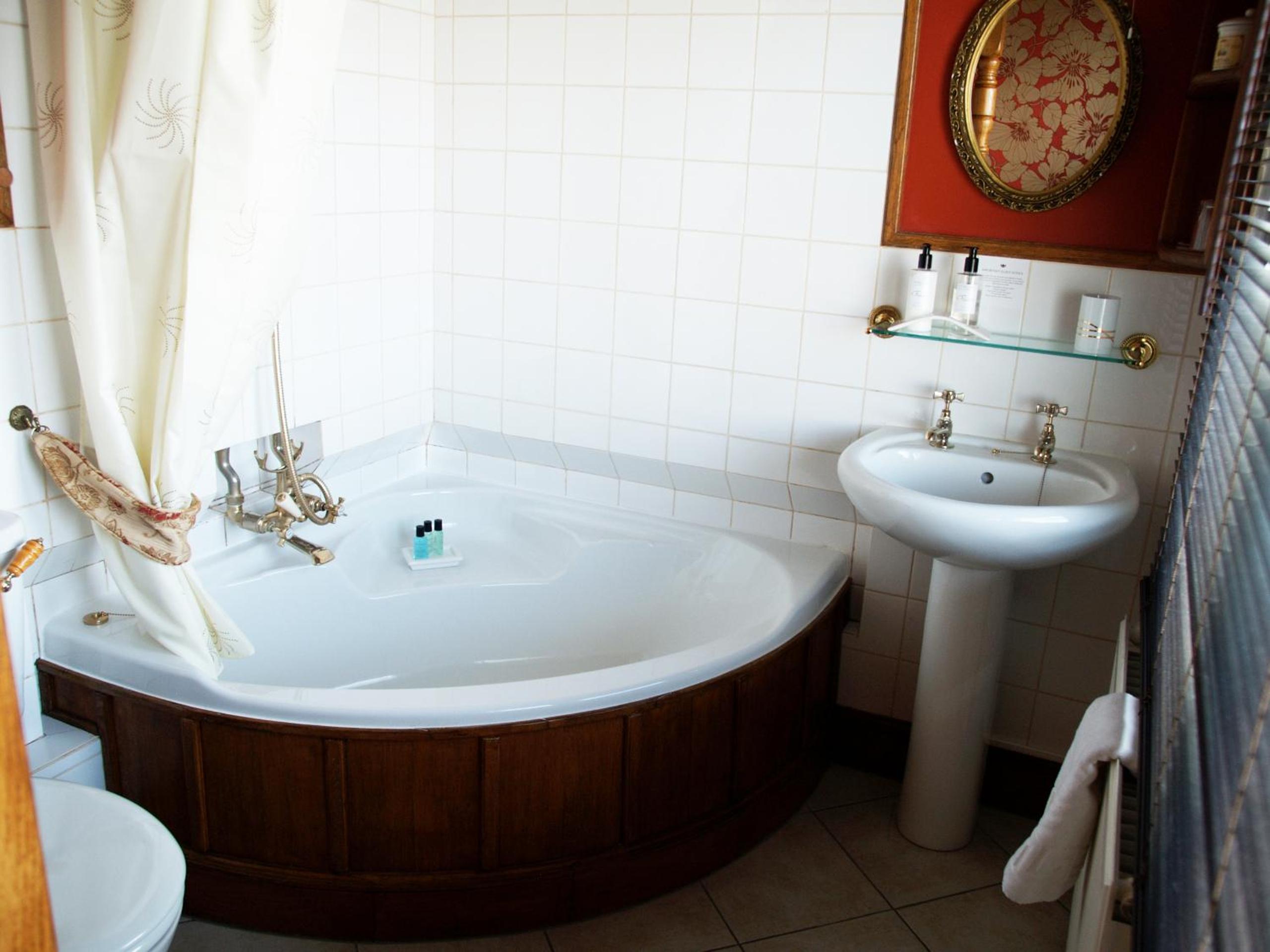 Large Double Room photo 3