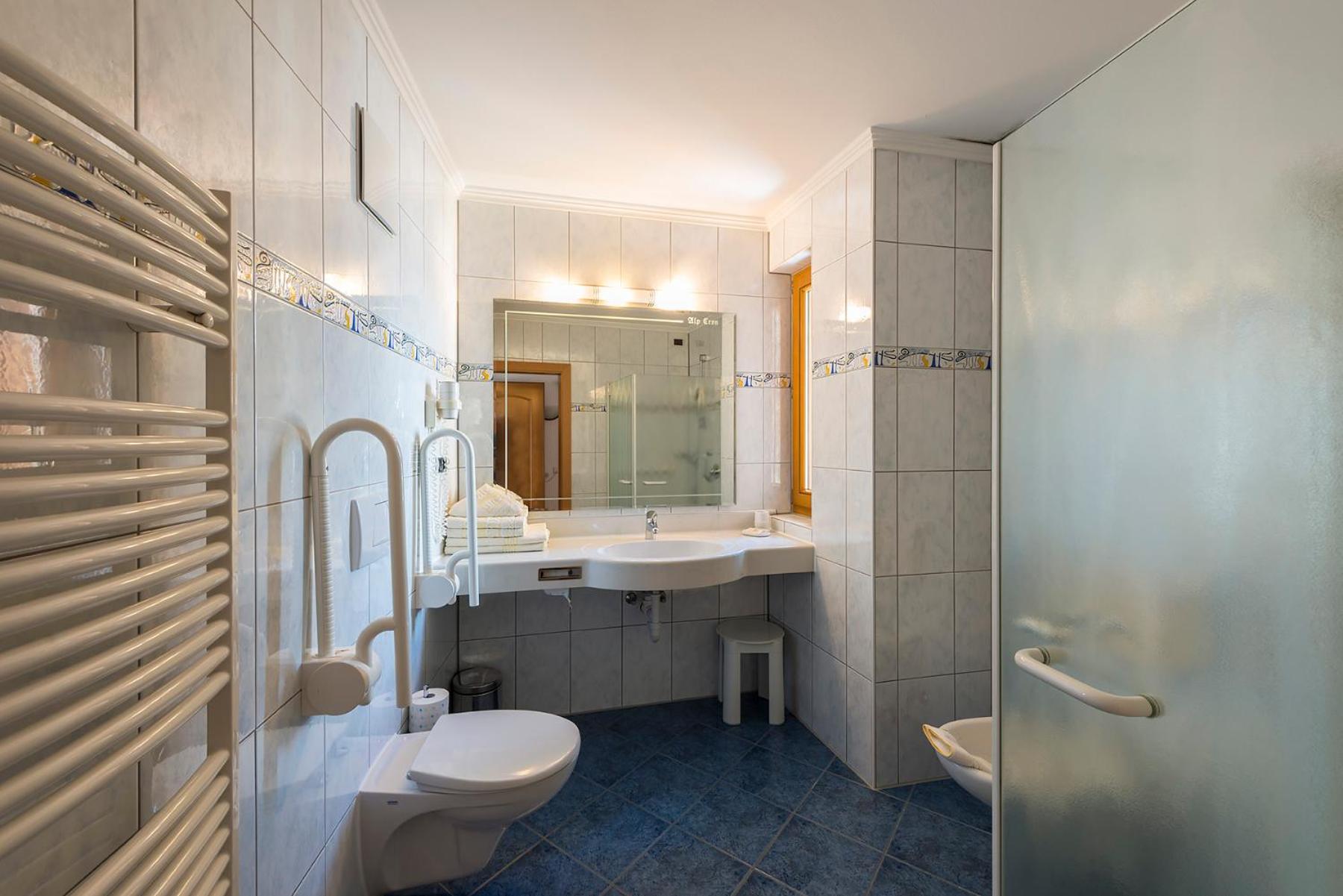 Double Room - Photo 2
