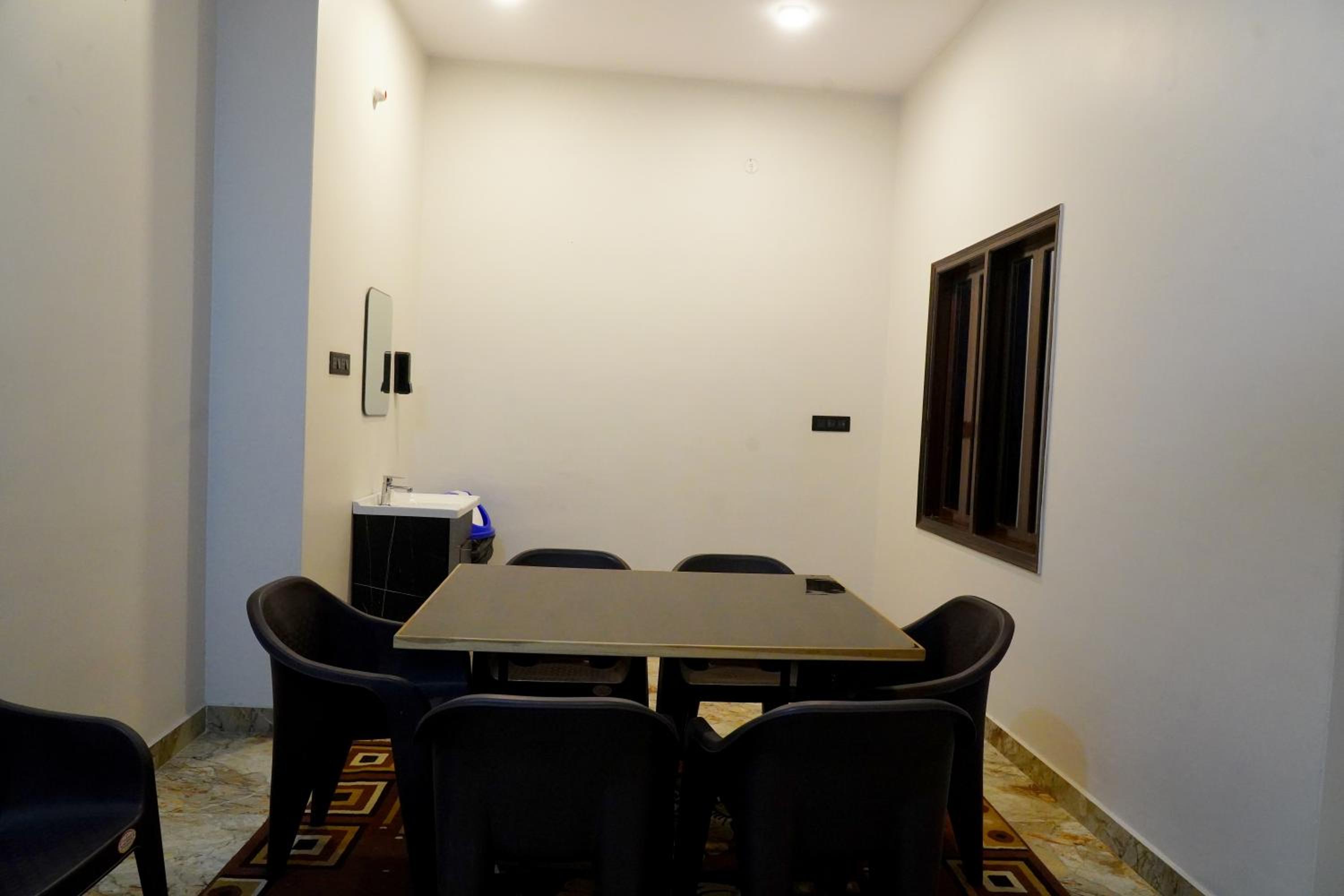 Deluxe Family Suite photo 1