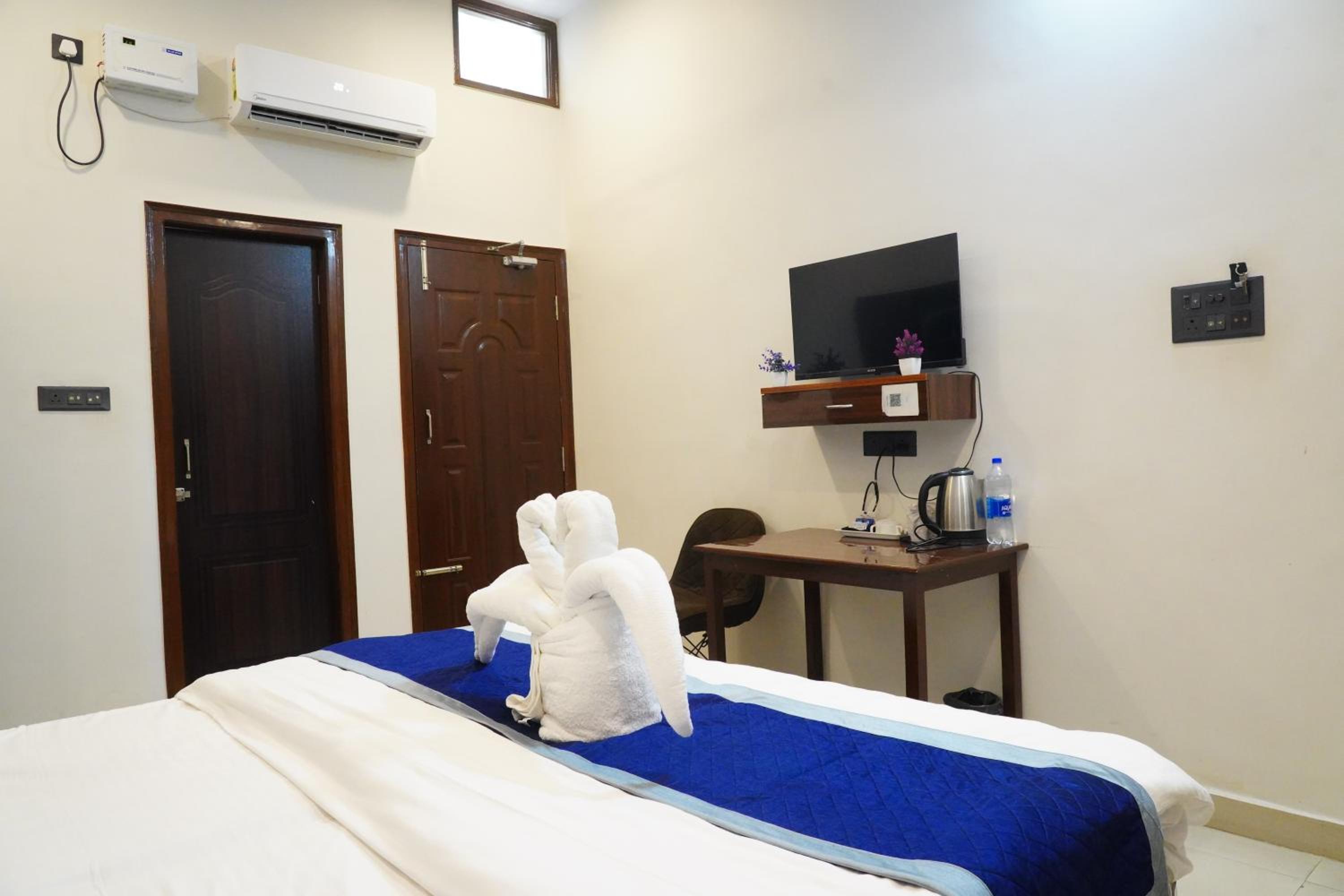 Deluxe Double Room photo 2